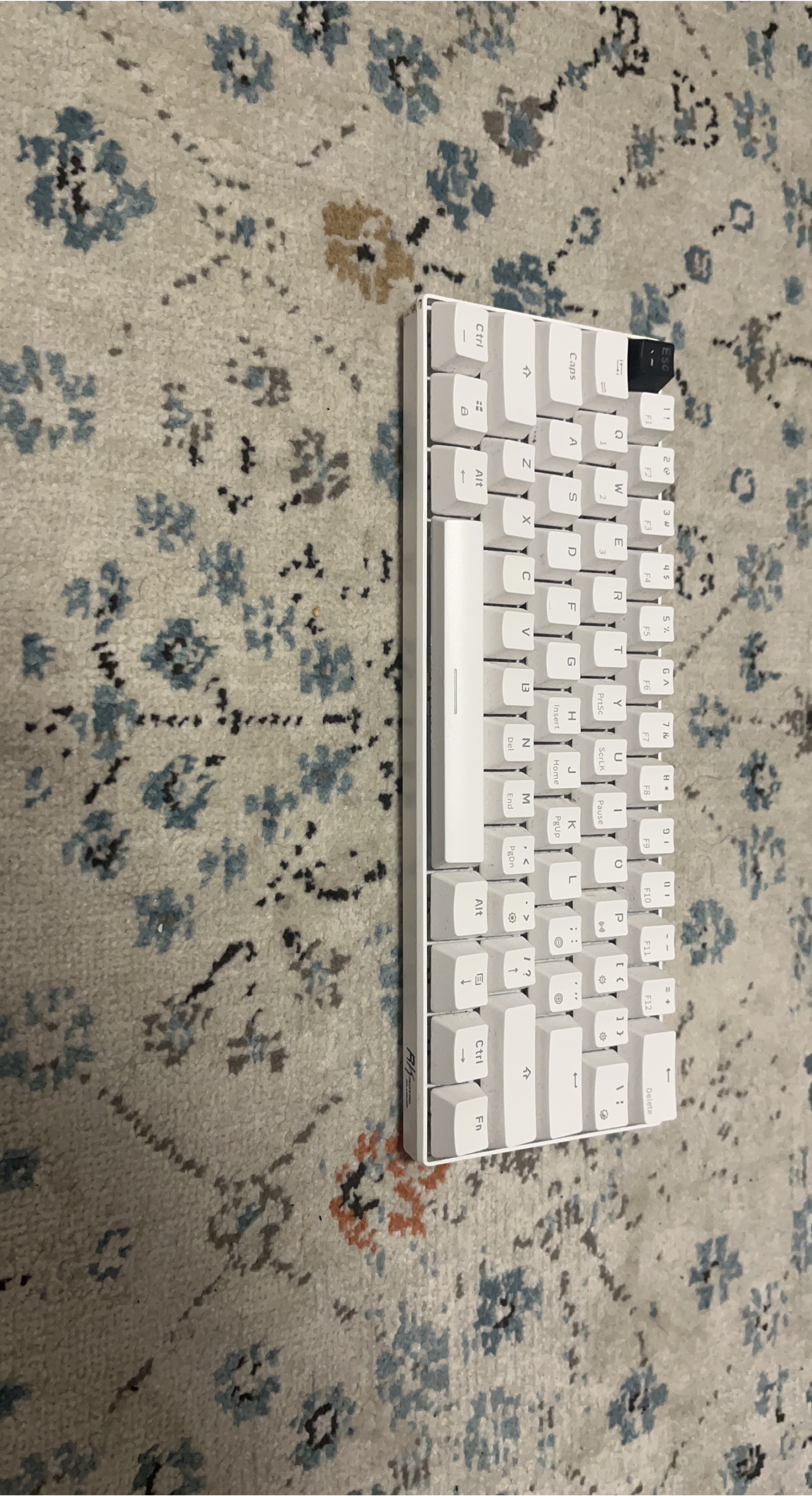 RK61 Mechanical Keyboard - White thumbnail