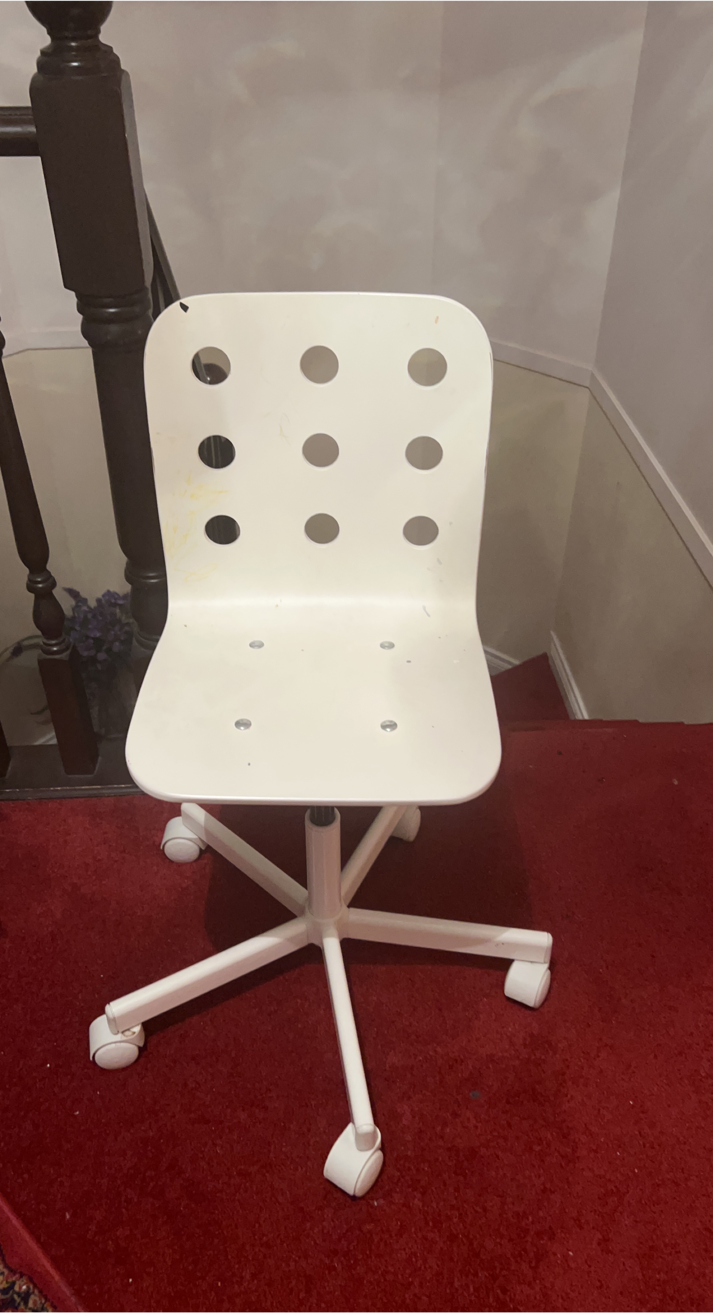 White Swivel Desk Chair thumbnail