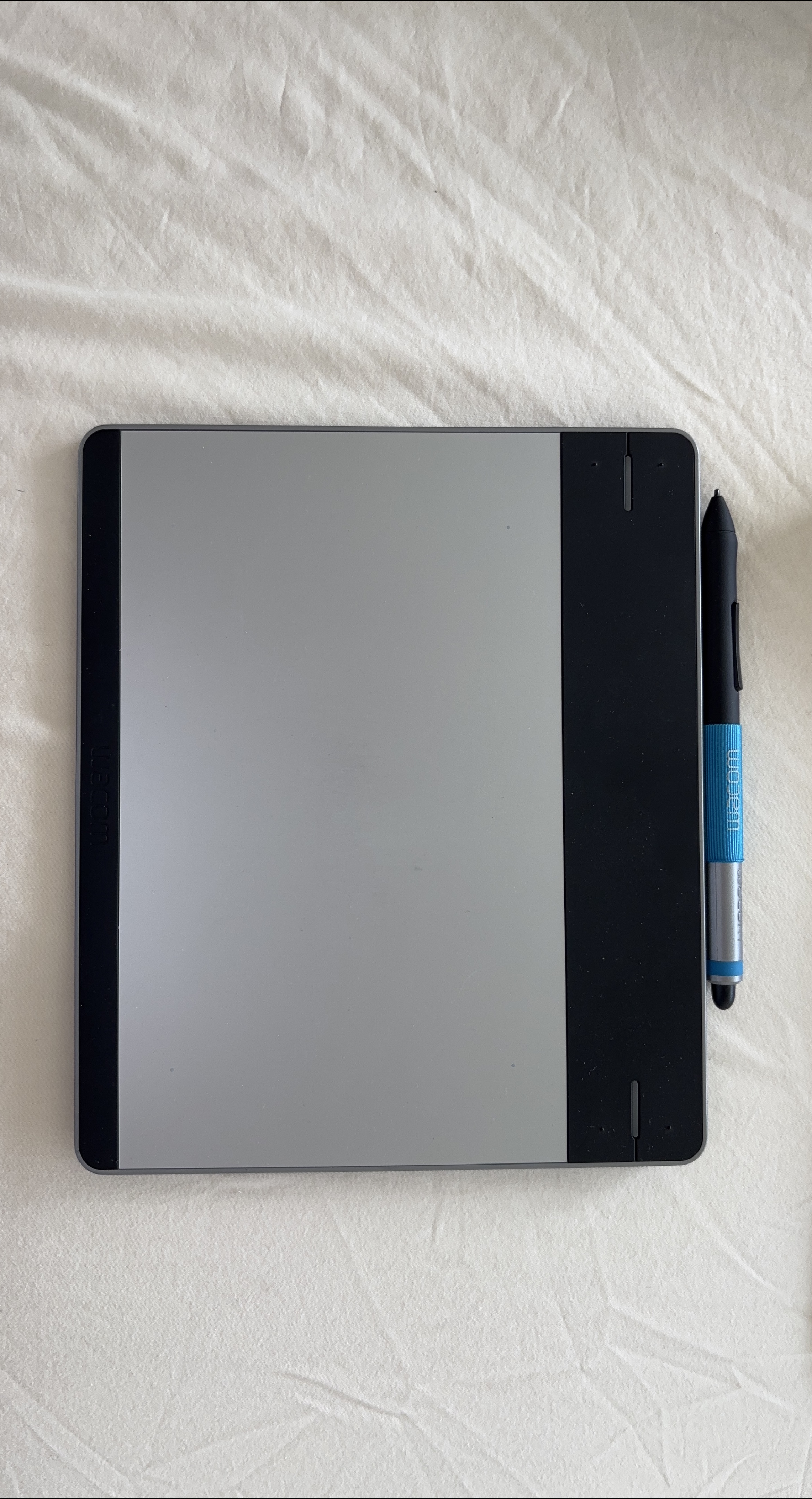 Wacom Intuos Pen & Touch Small Tablet thumbnail