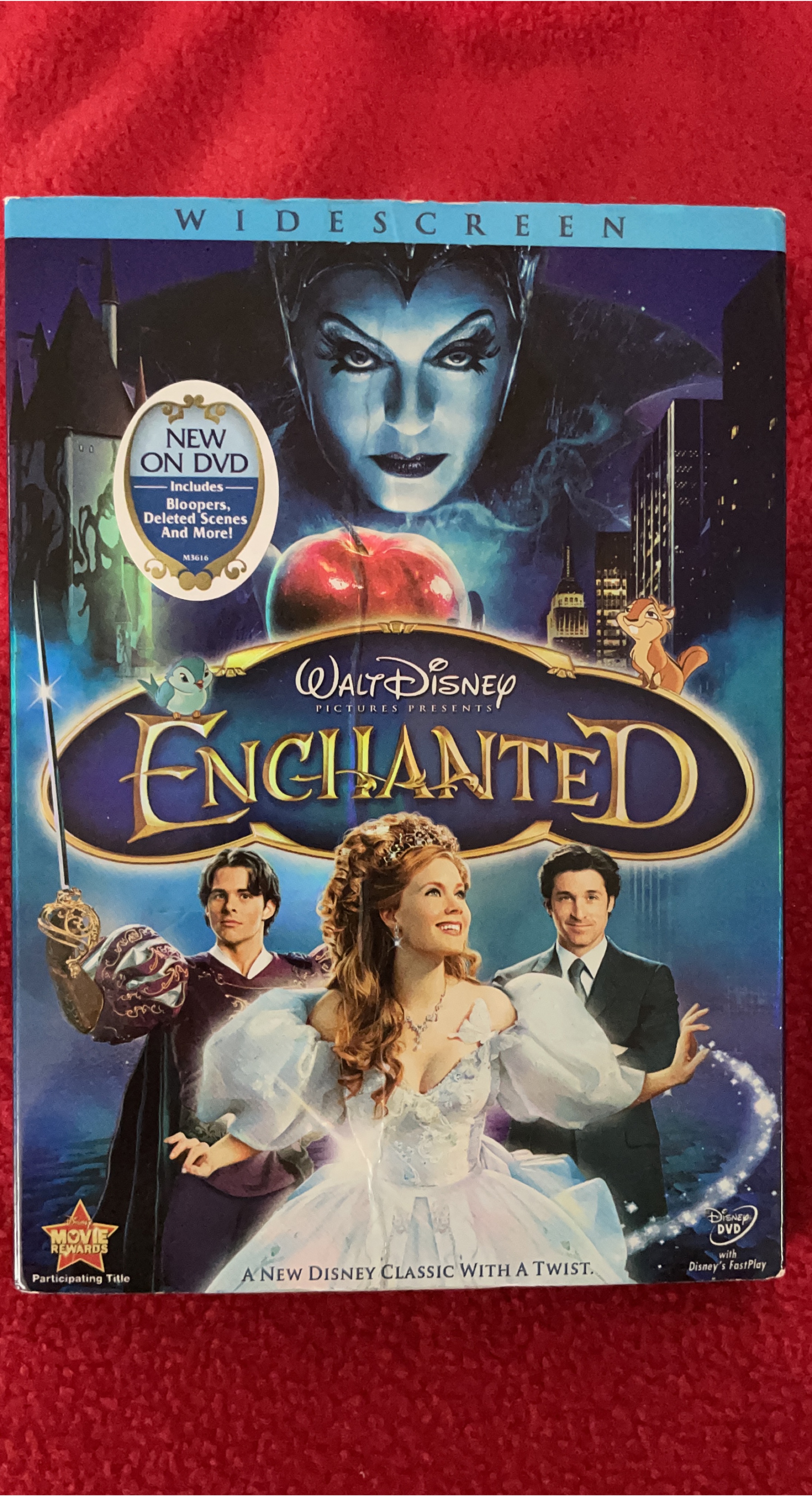 Enchanted (DVD) - Disney Movie thumbnail