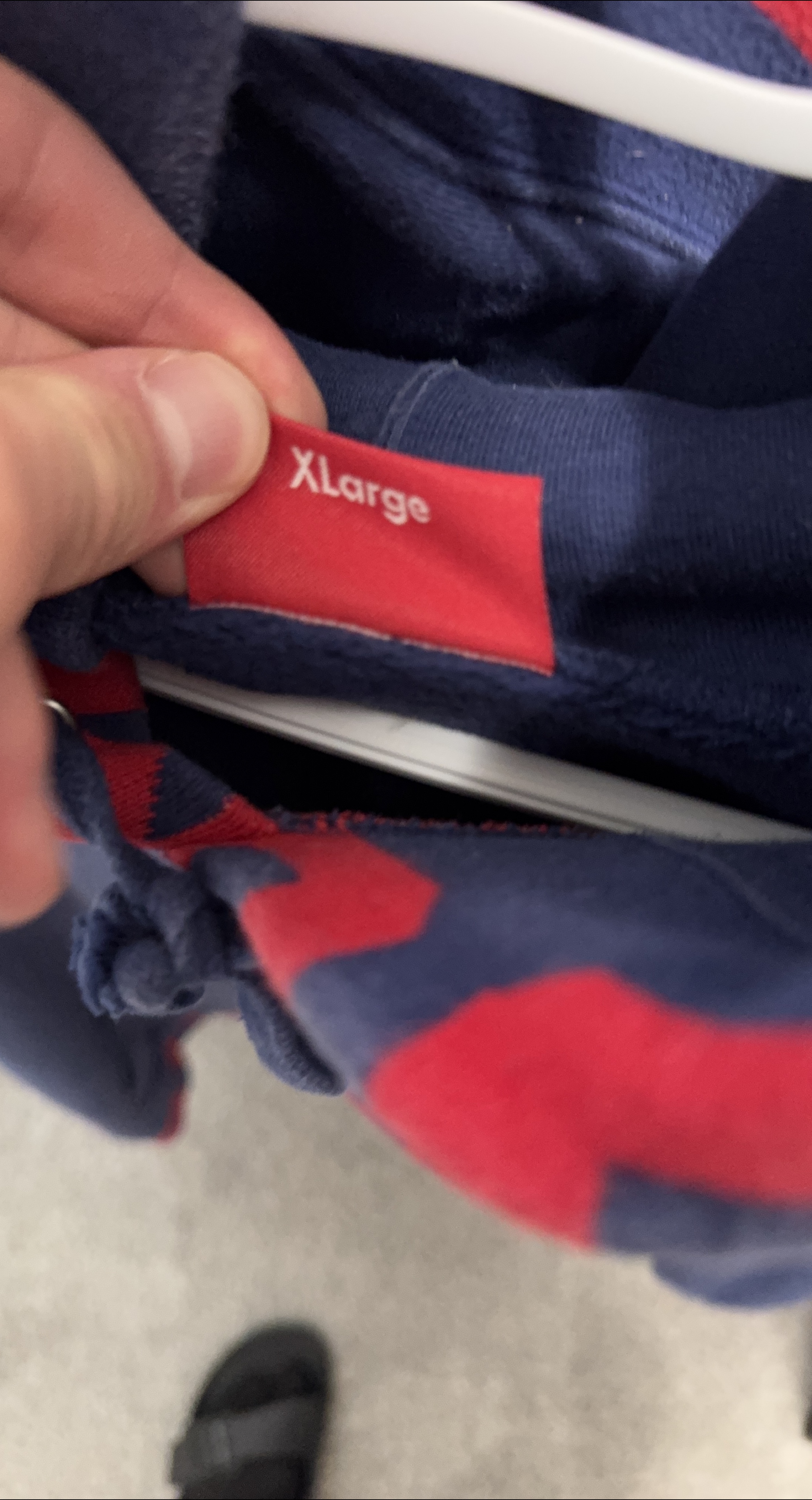 Supreme Hoodie - XLarge thumbnail