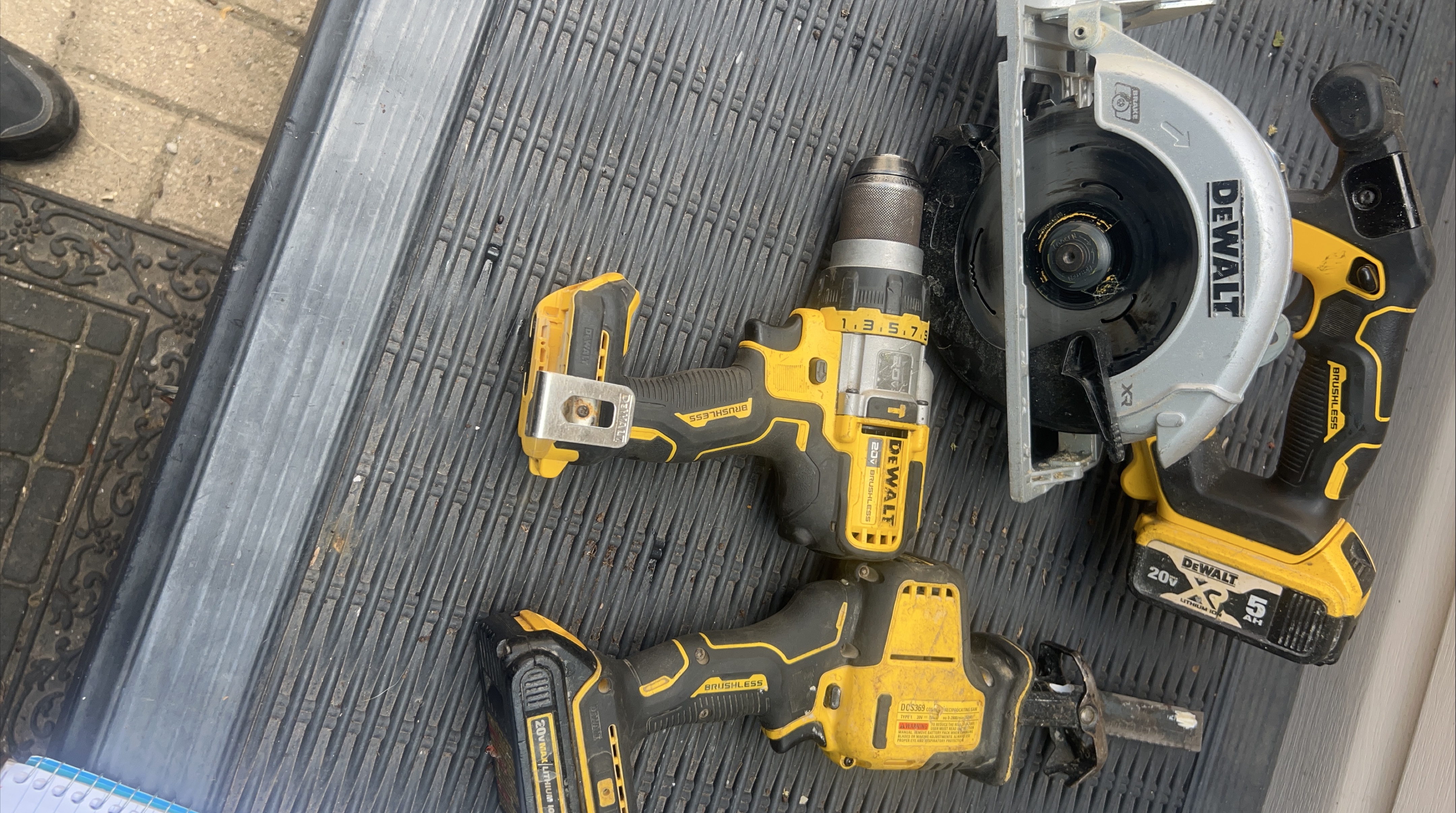 DeWalt 20V Cordless Power Tool Set thumbnail