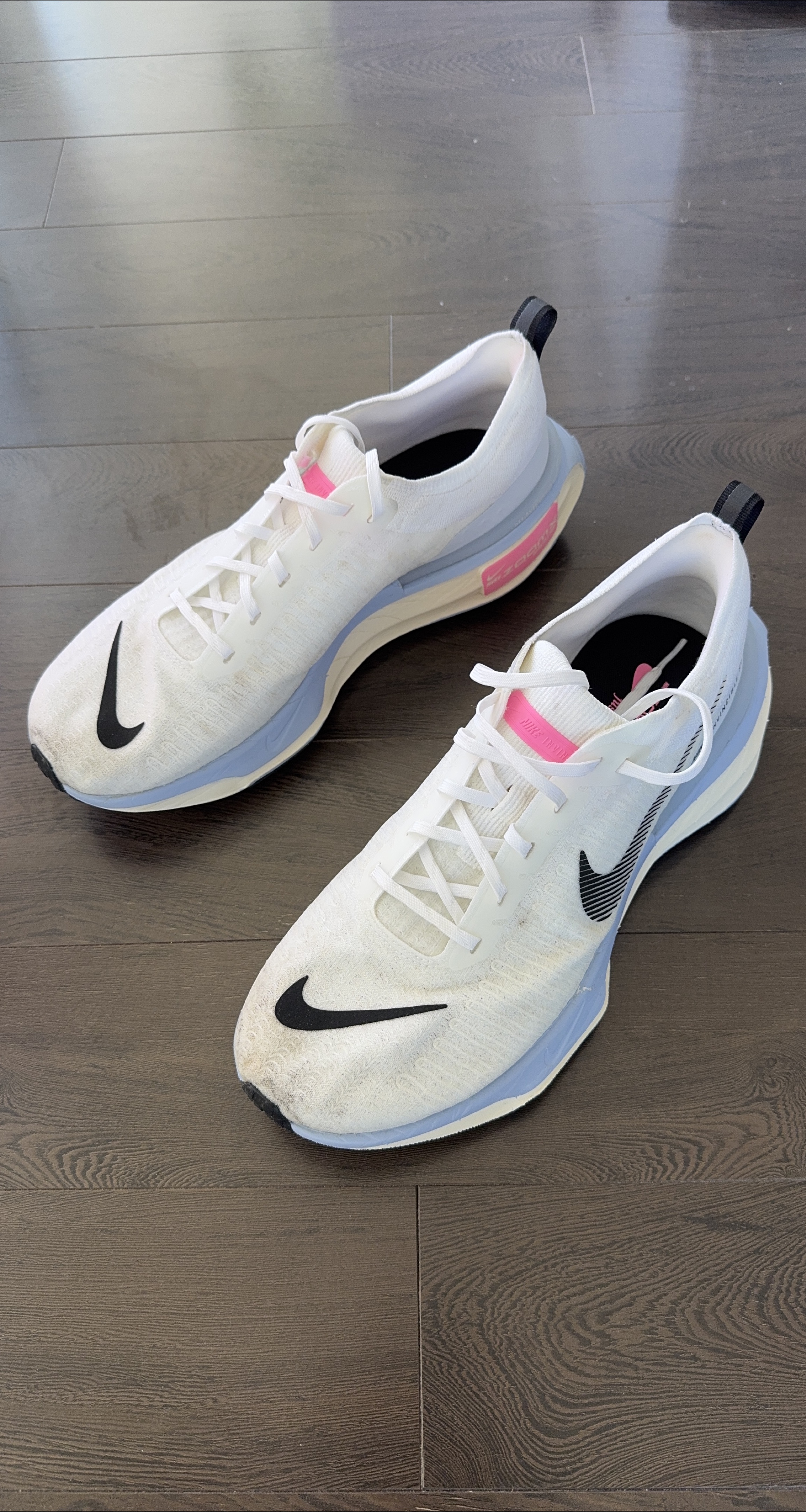 Nike ZoomX Invincible Run 3 Flyknit Running Shoes thumbnail