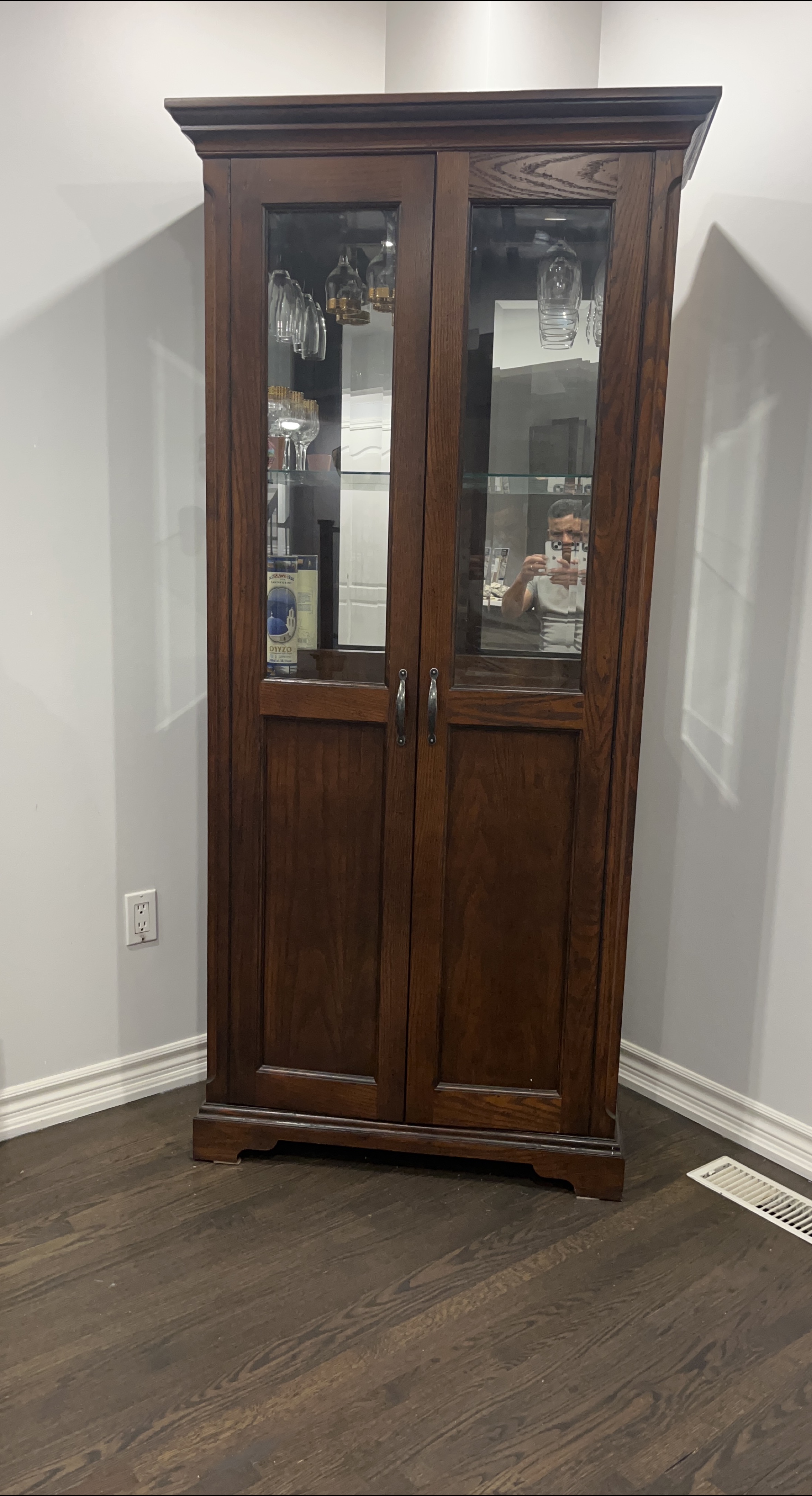 Wooden Display Cabinet thumbnail