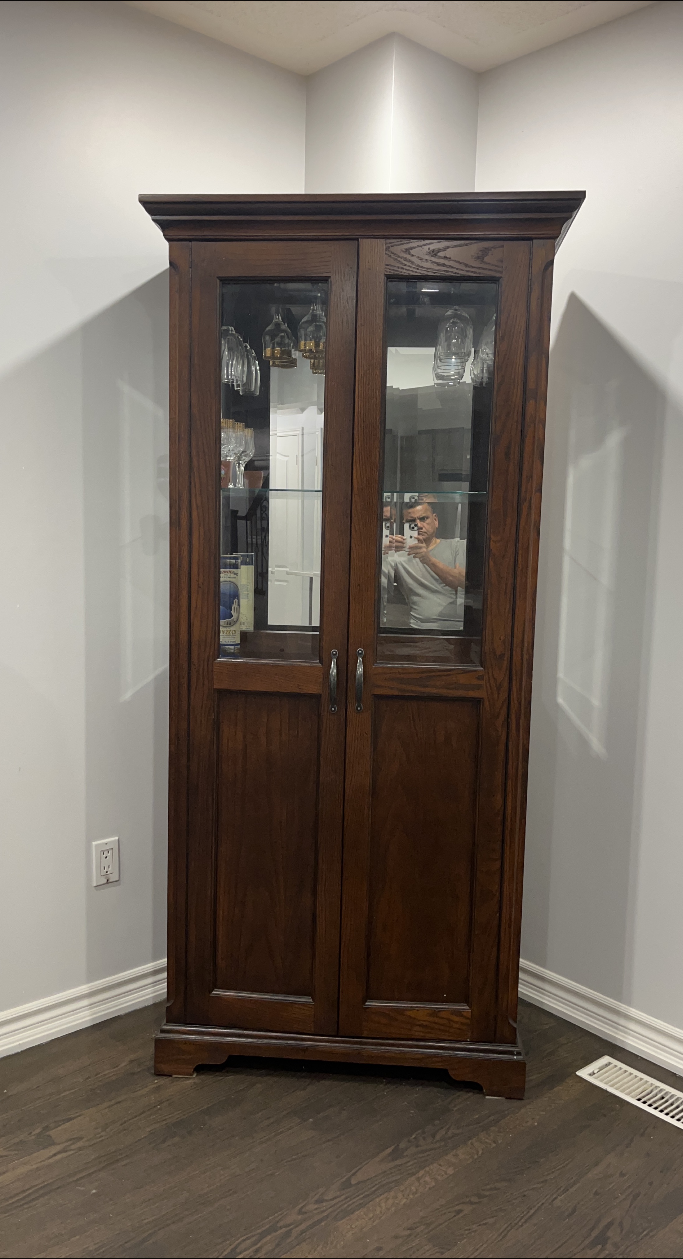 Wooden Display Cabinet thumbnail