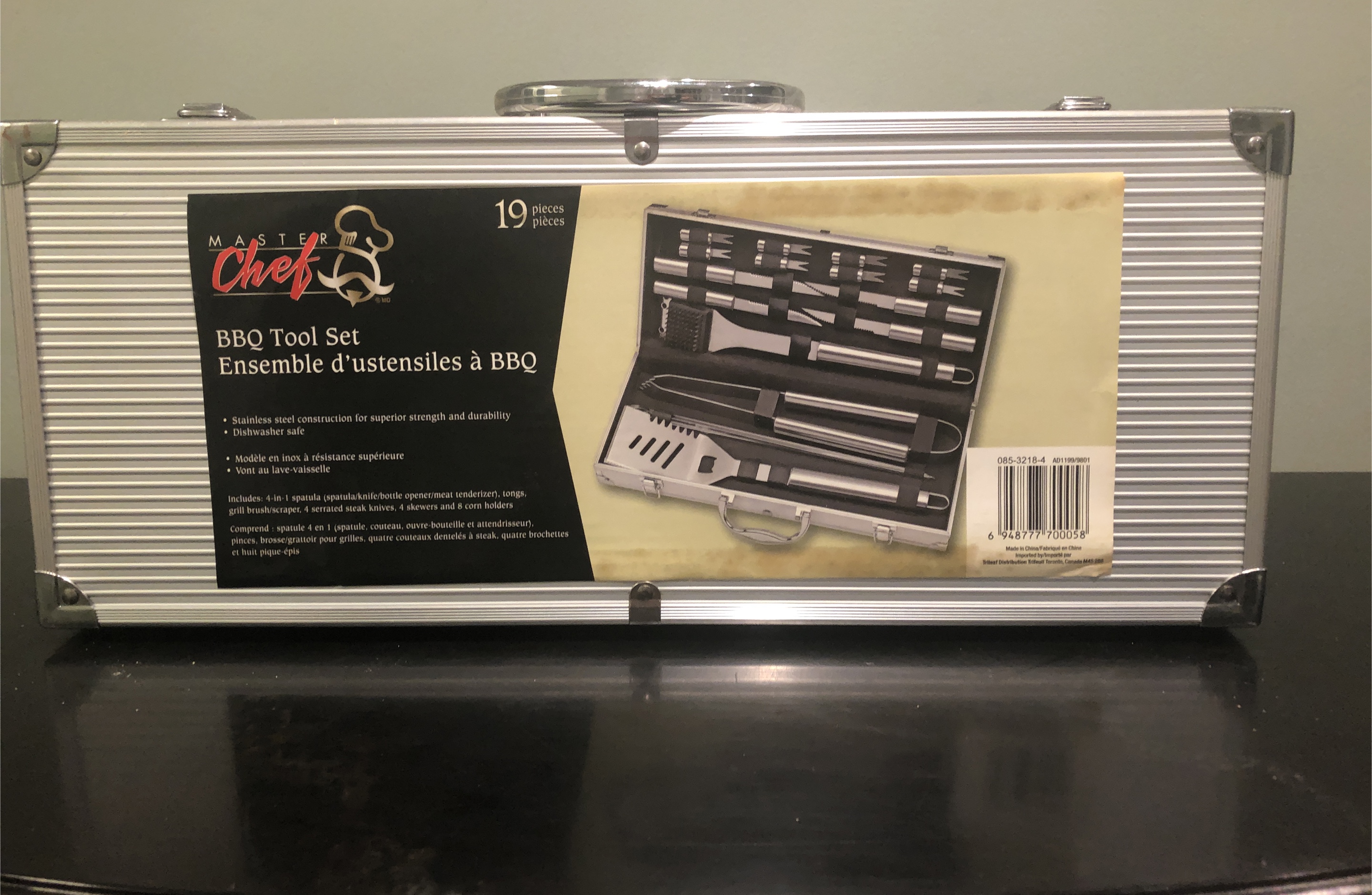 Master Chef 19-Piece BBQ Tool Set thumbnail