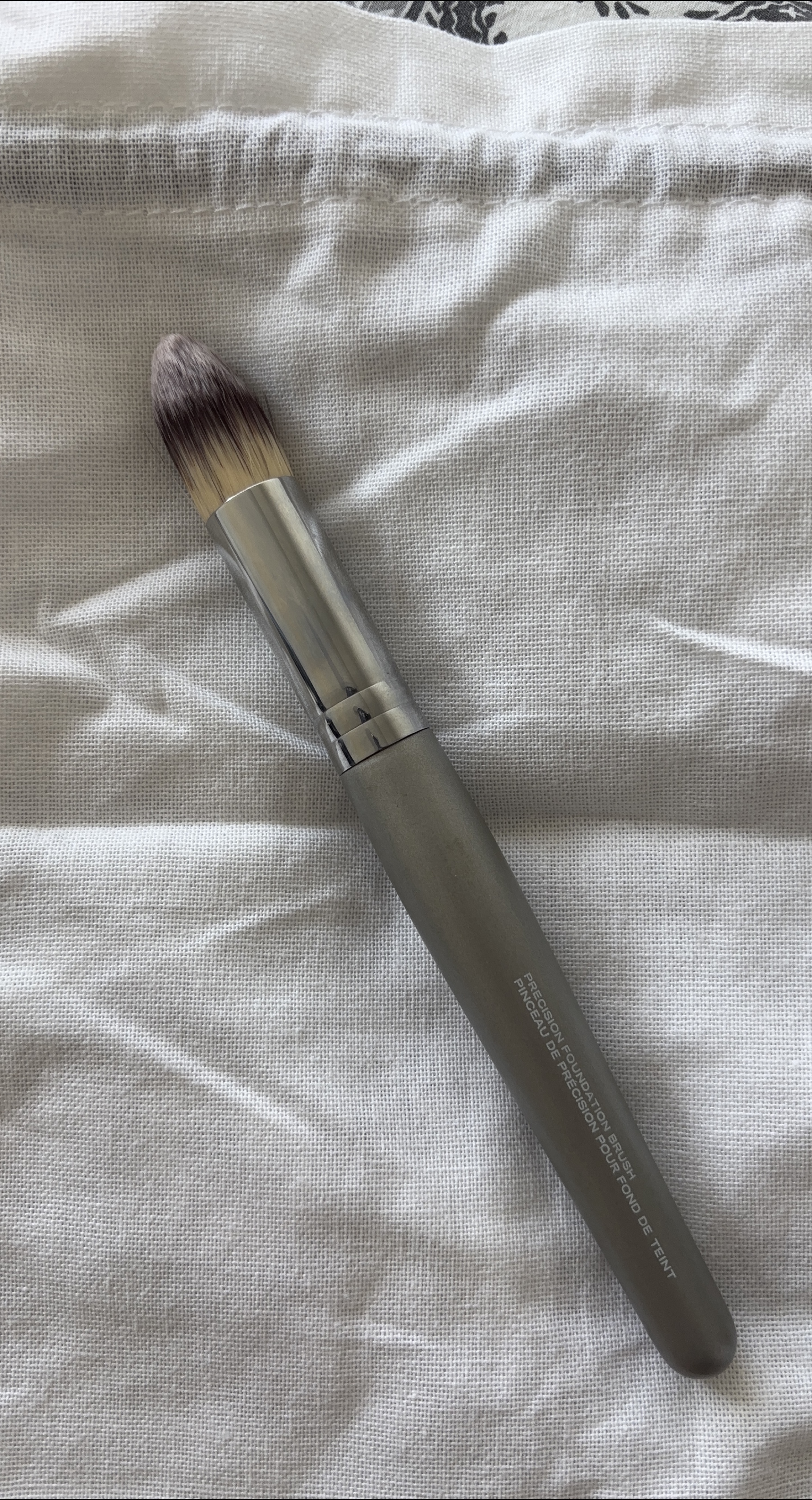 Quo Precision Foundation Brush thumbnail