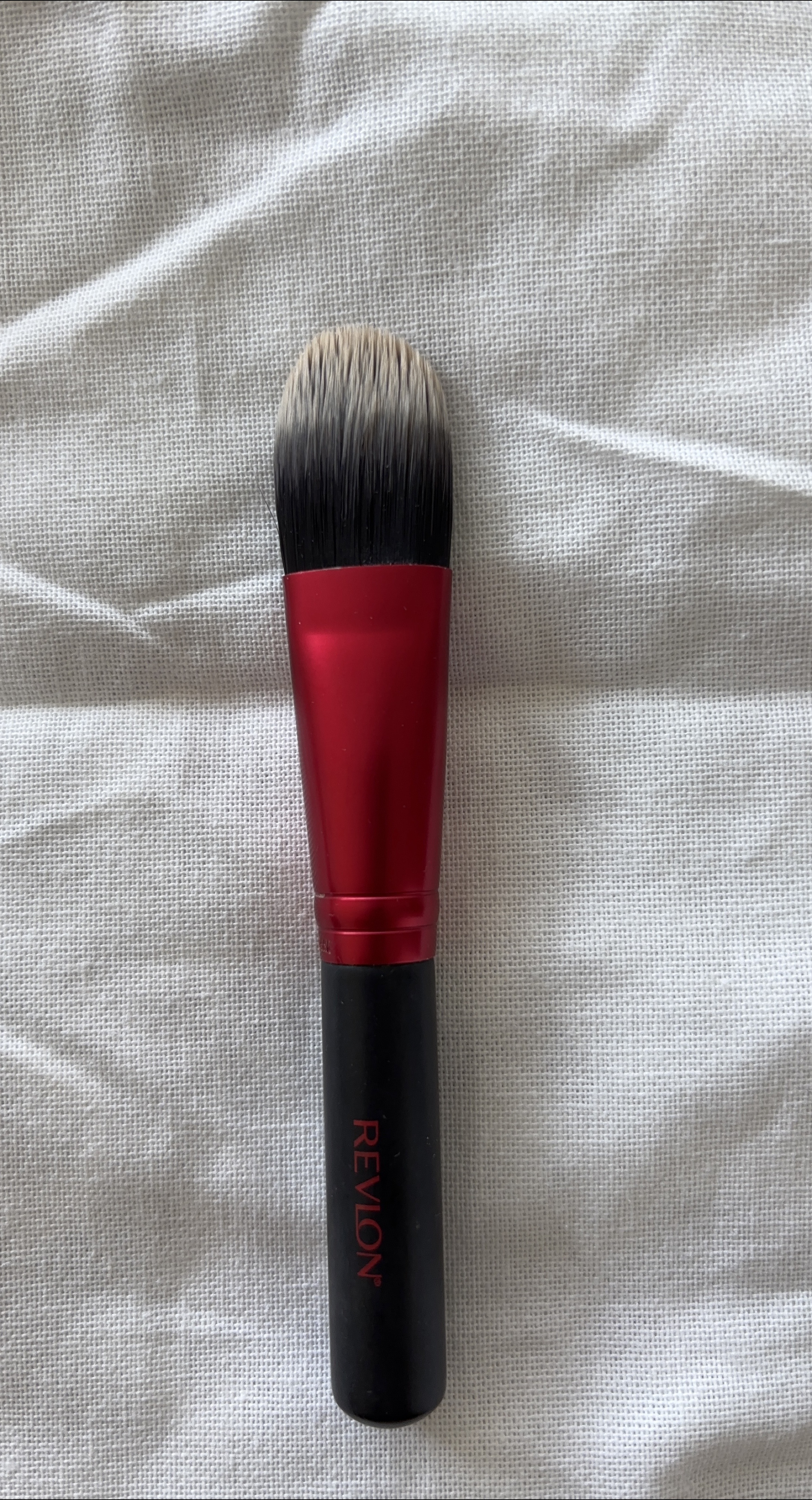 Revlon Foundation Brush thumbnail
