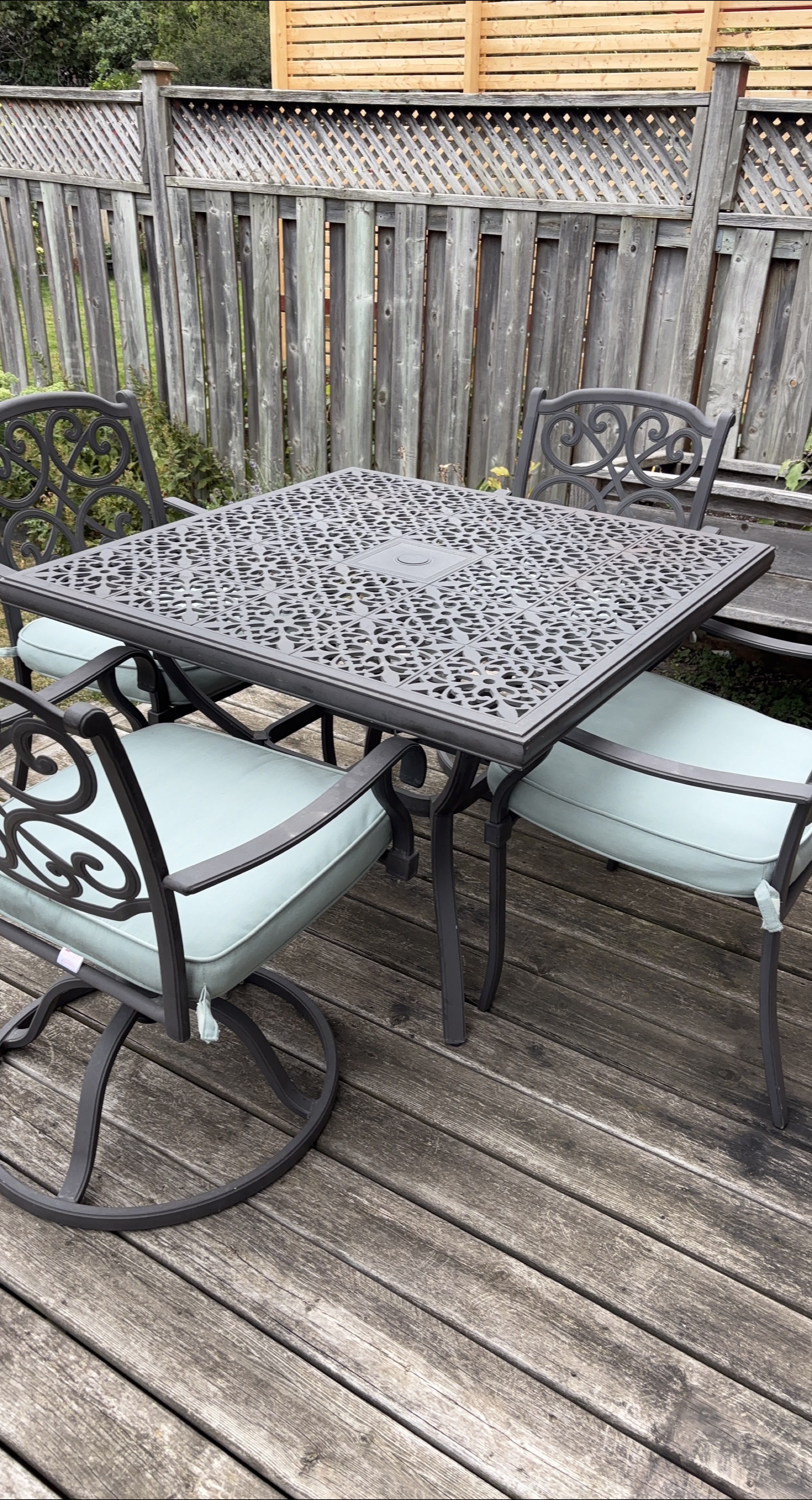 Outdoor Patio Table with 4 Swivel Chairs thumbnail