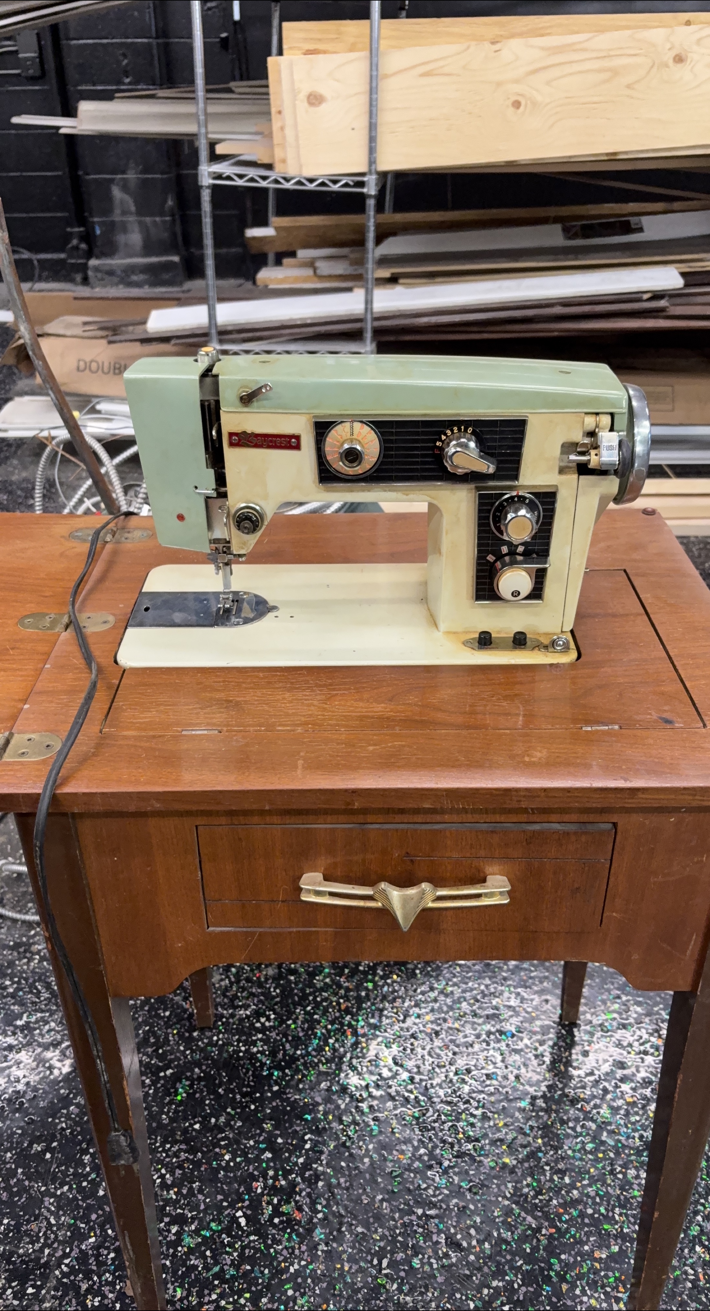 Vintage Baycrest Sewing Machine thumbnail