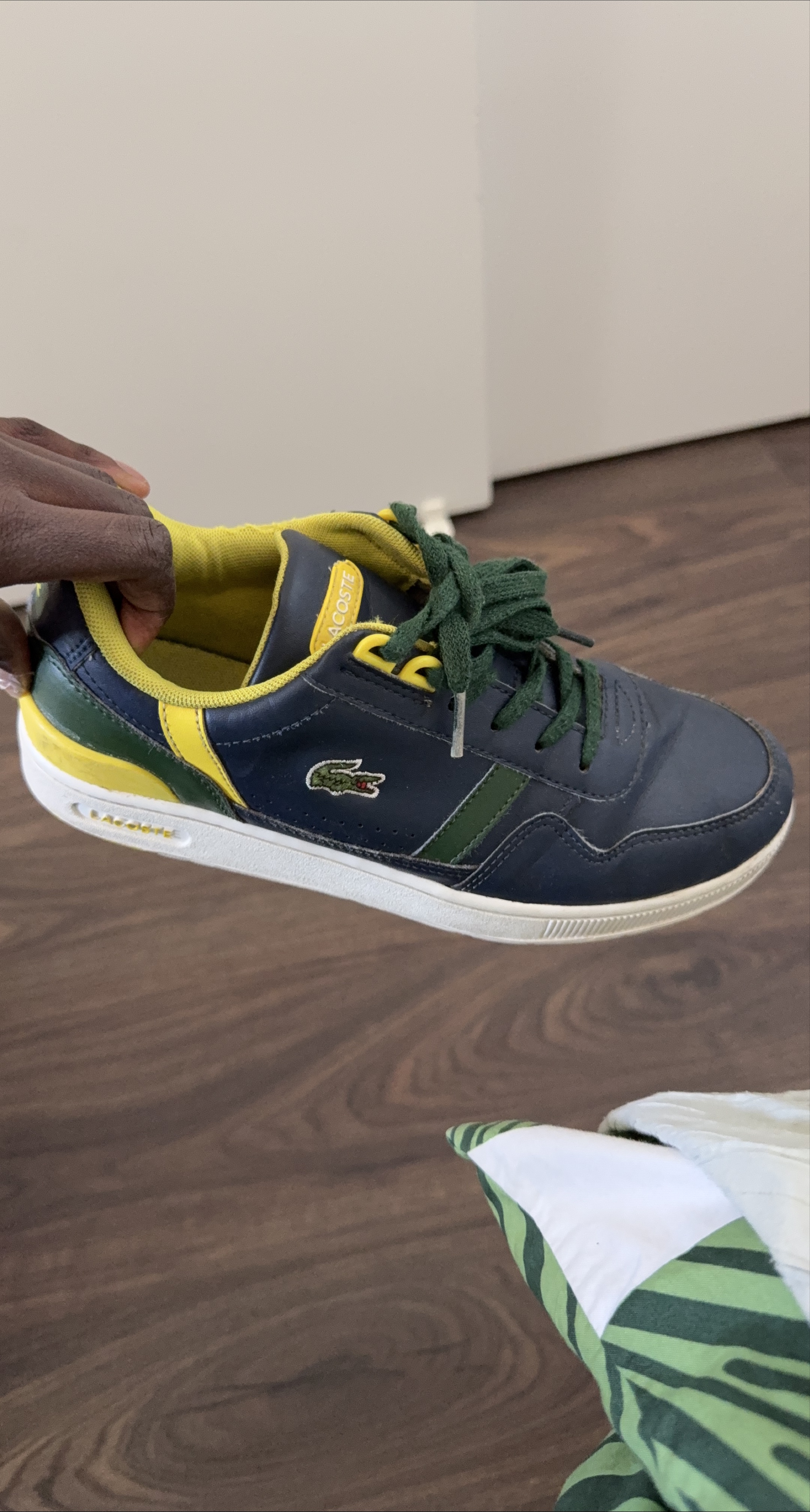 Lacoste Shoes US 4.5 thumbnail