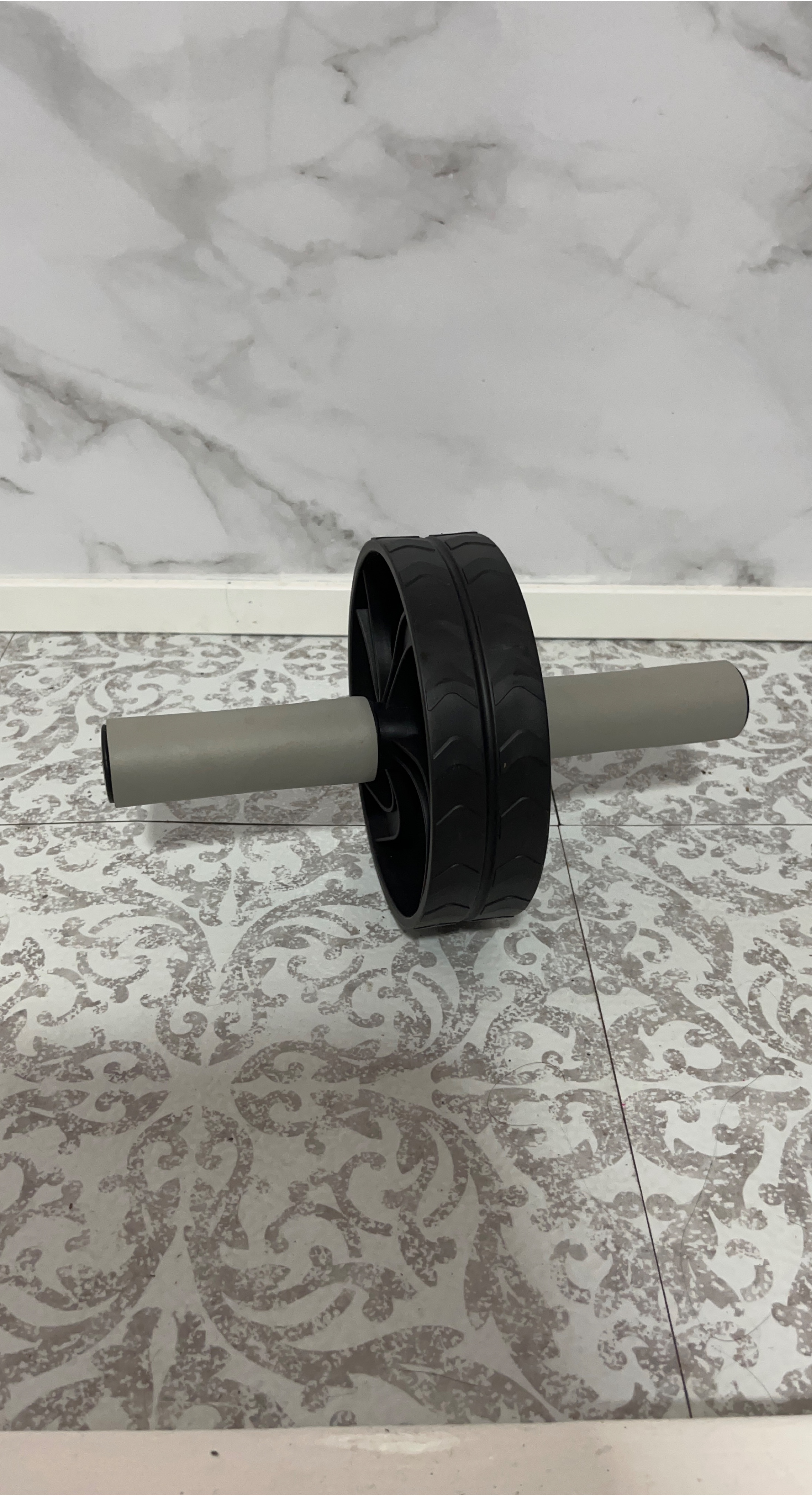 Ab Wheel Roller for Core Workouts thumbnail