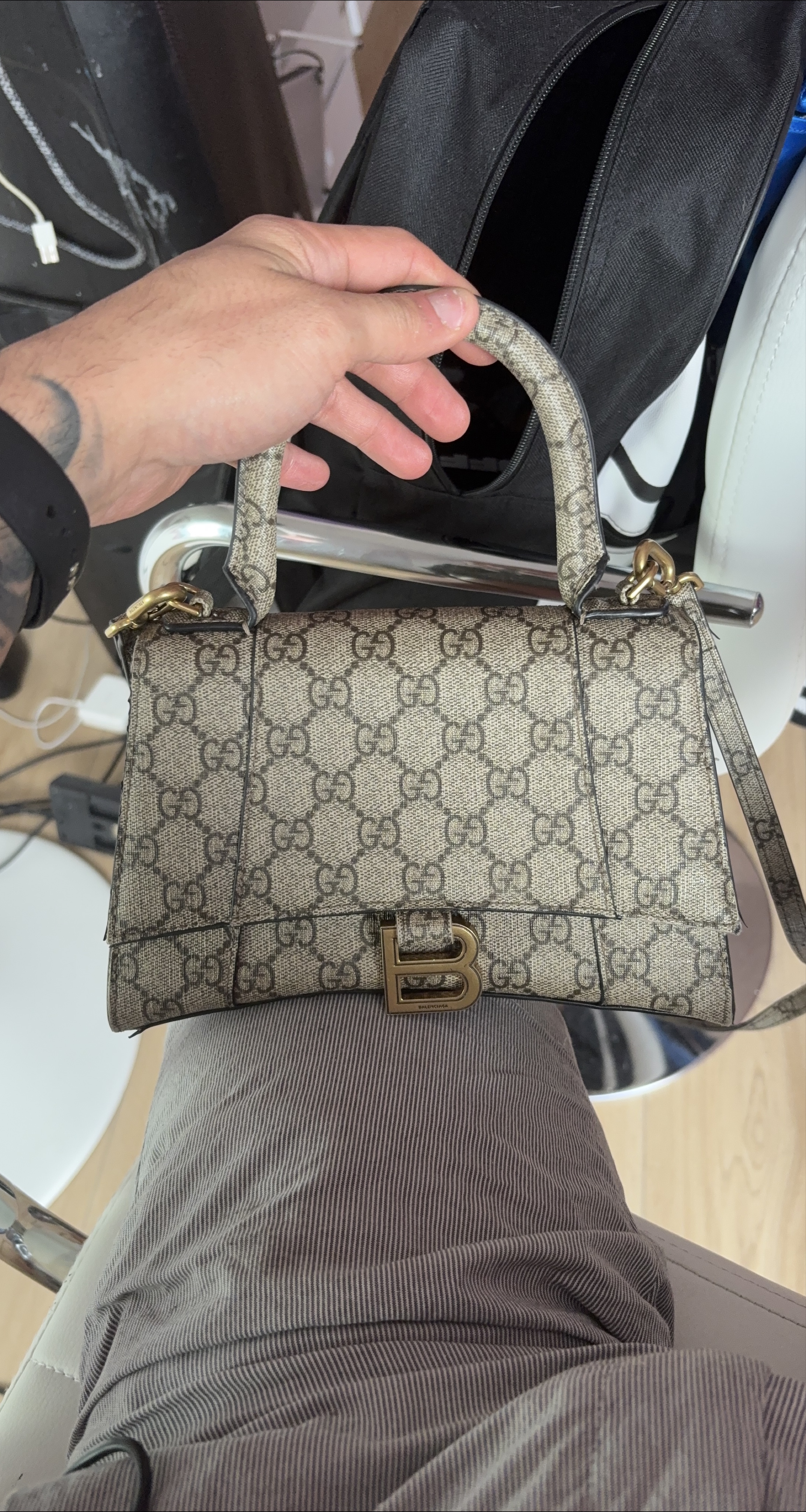 Gucci Balenciaga Hourglass Bag - photo 2