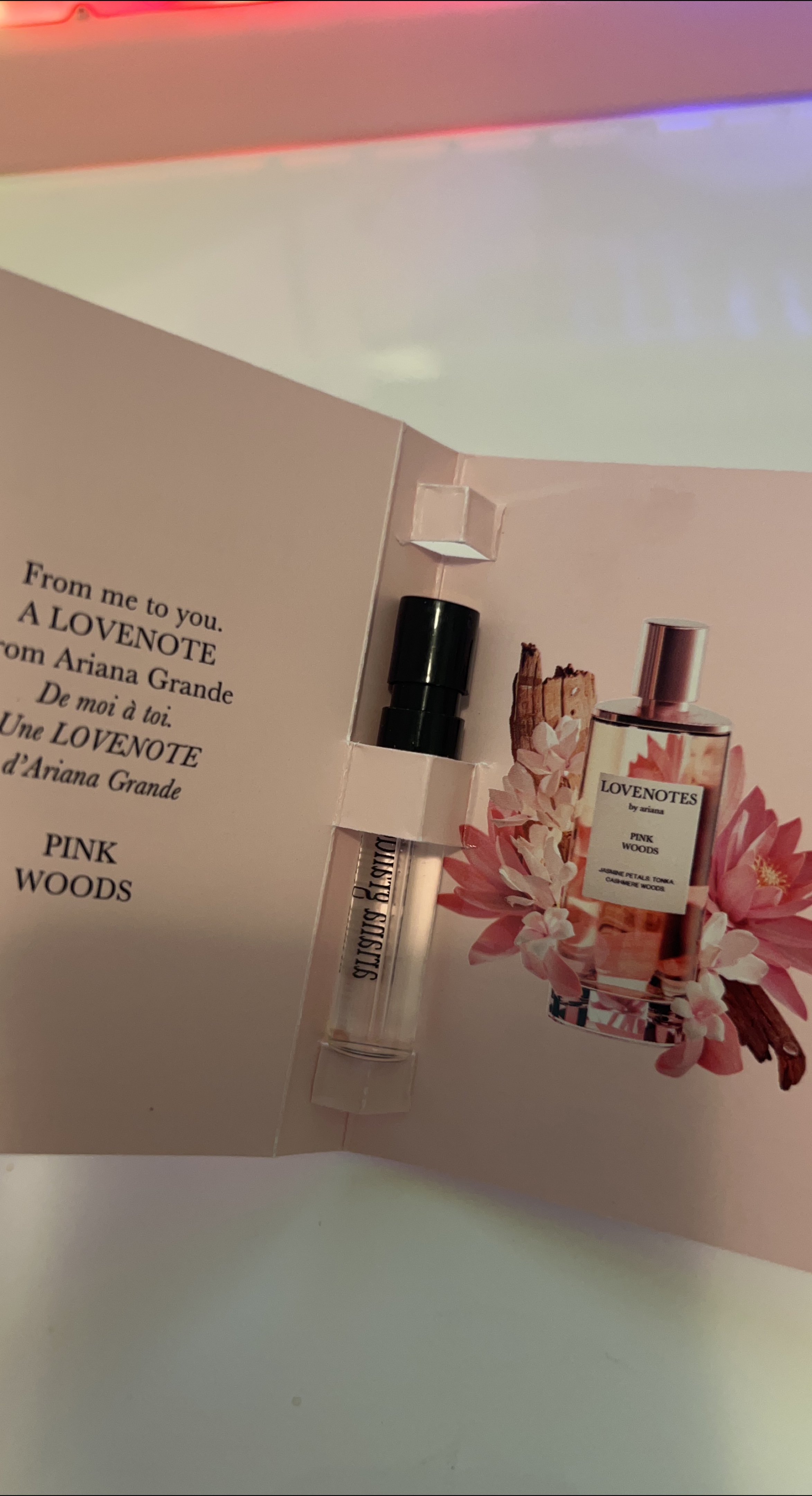 Ariana Grande LOVENOTES Pink Woods Eau de Parfum thumbnail