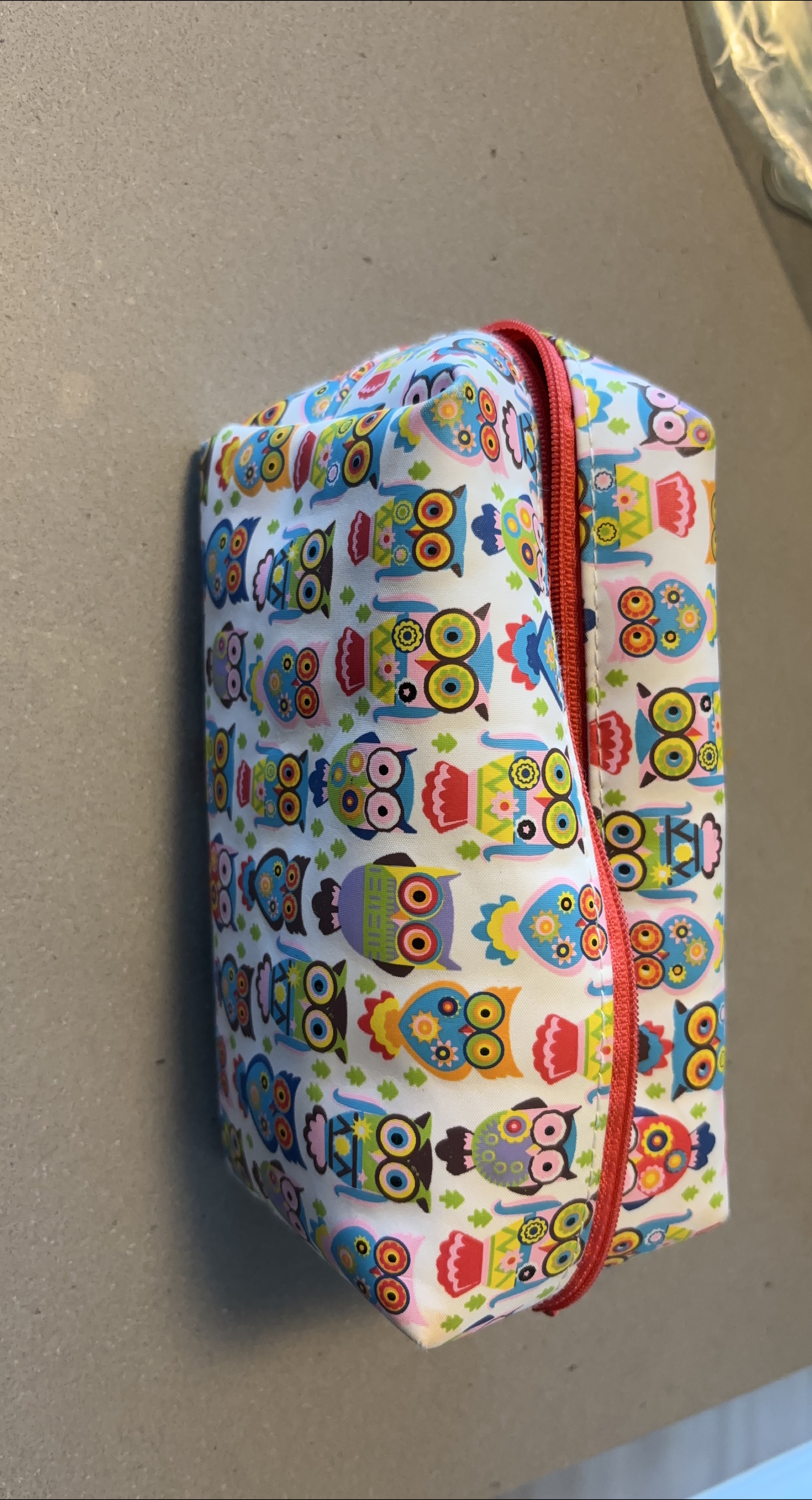 Owl Pattern Makeup Bag thumbnail