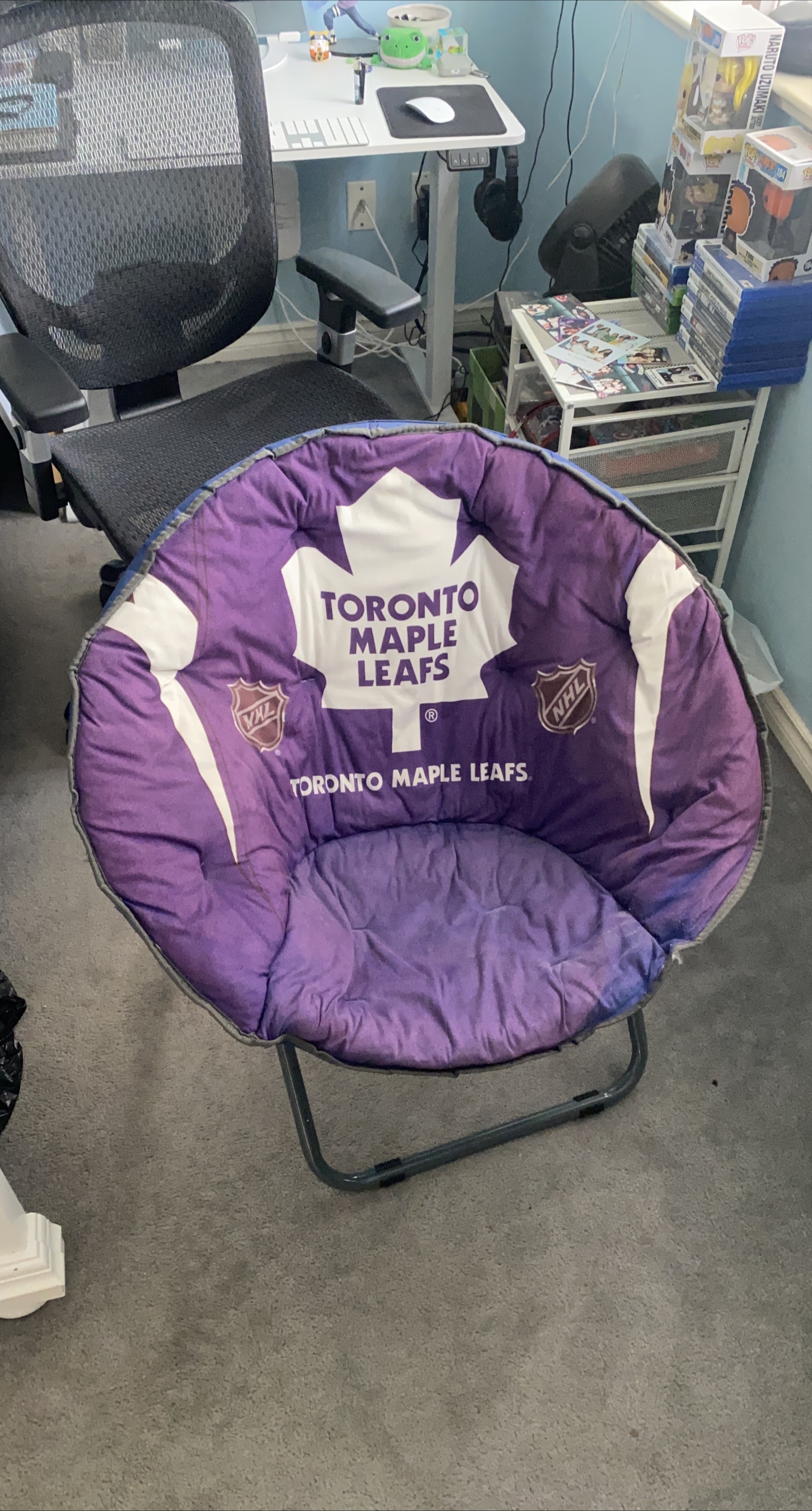 Toronto Maple Leafs Purple Moon Chair thumbnail