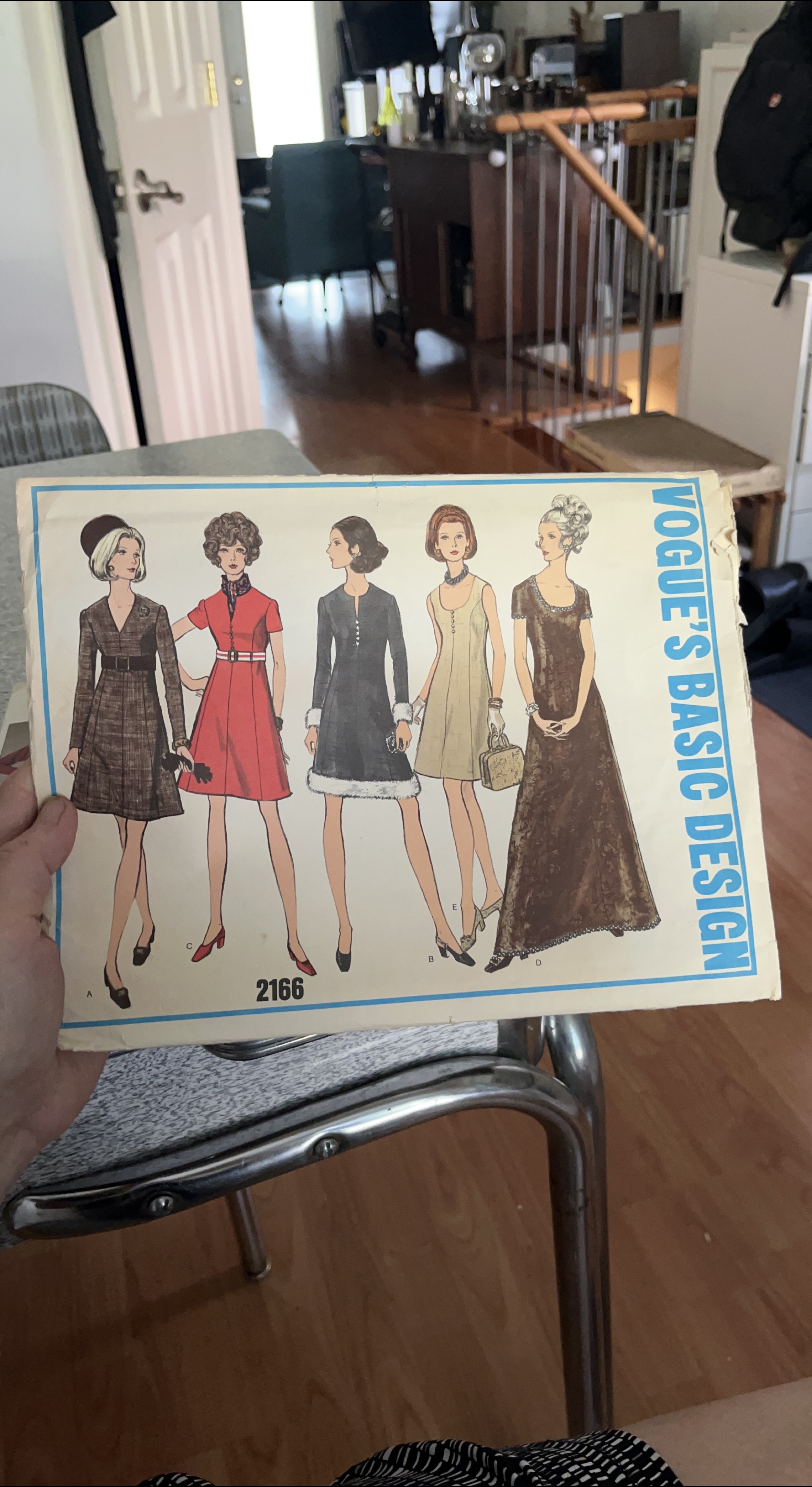 Vogue's Basic Design Pattern 2166