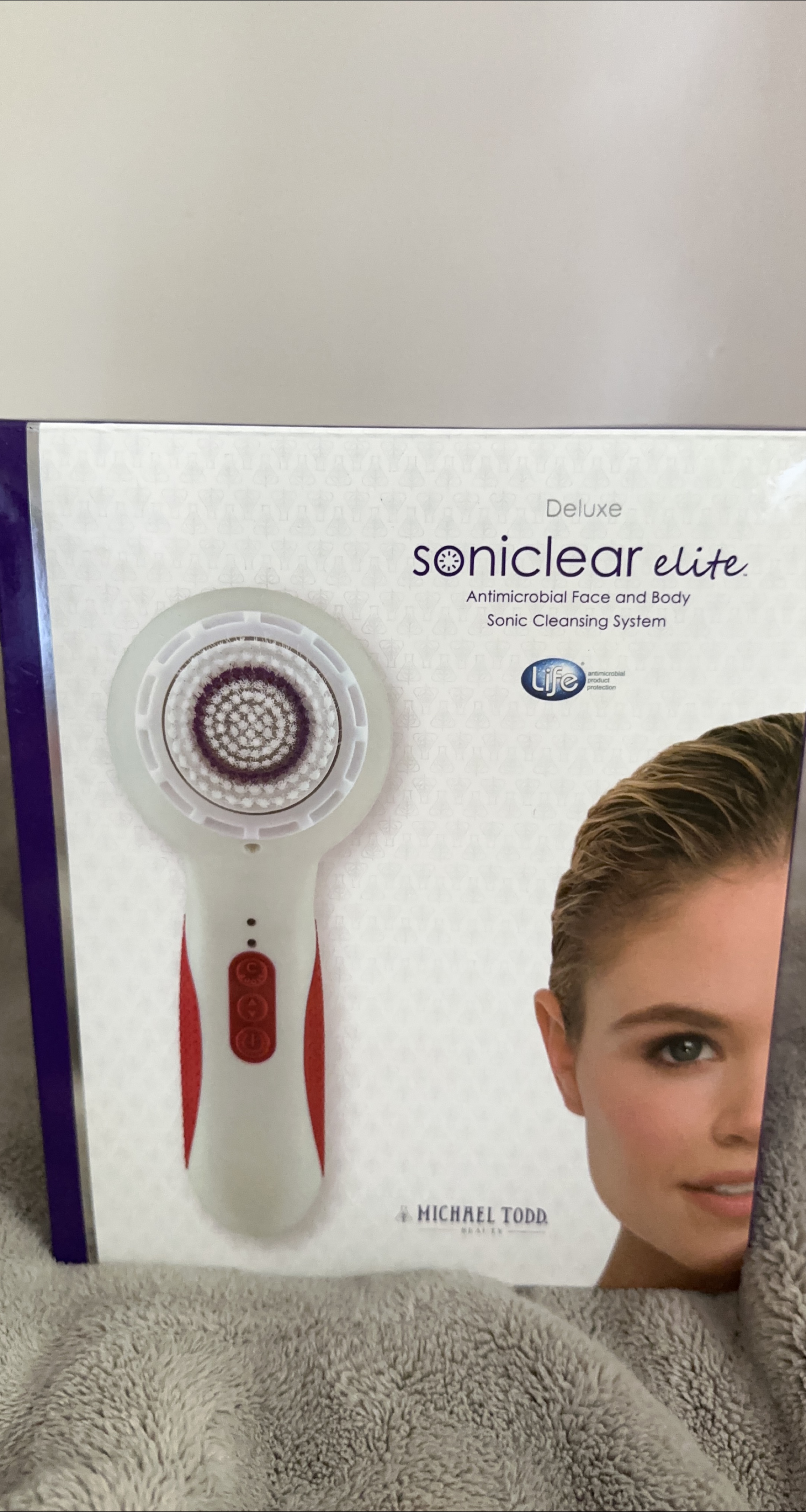 Soniclear Elite Face & Body Cleansing System thumbnail