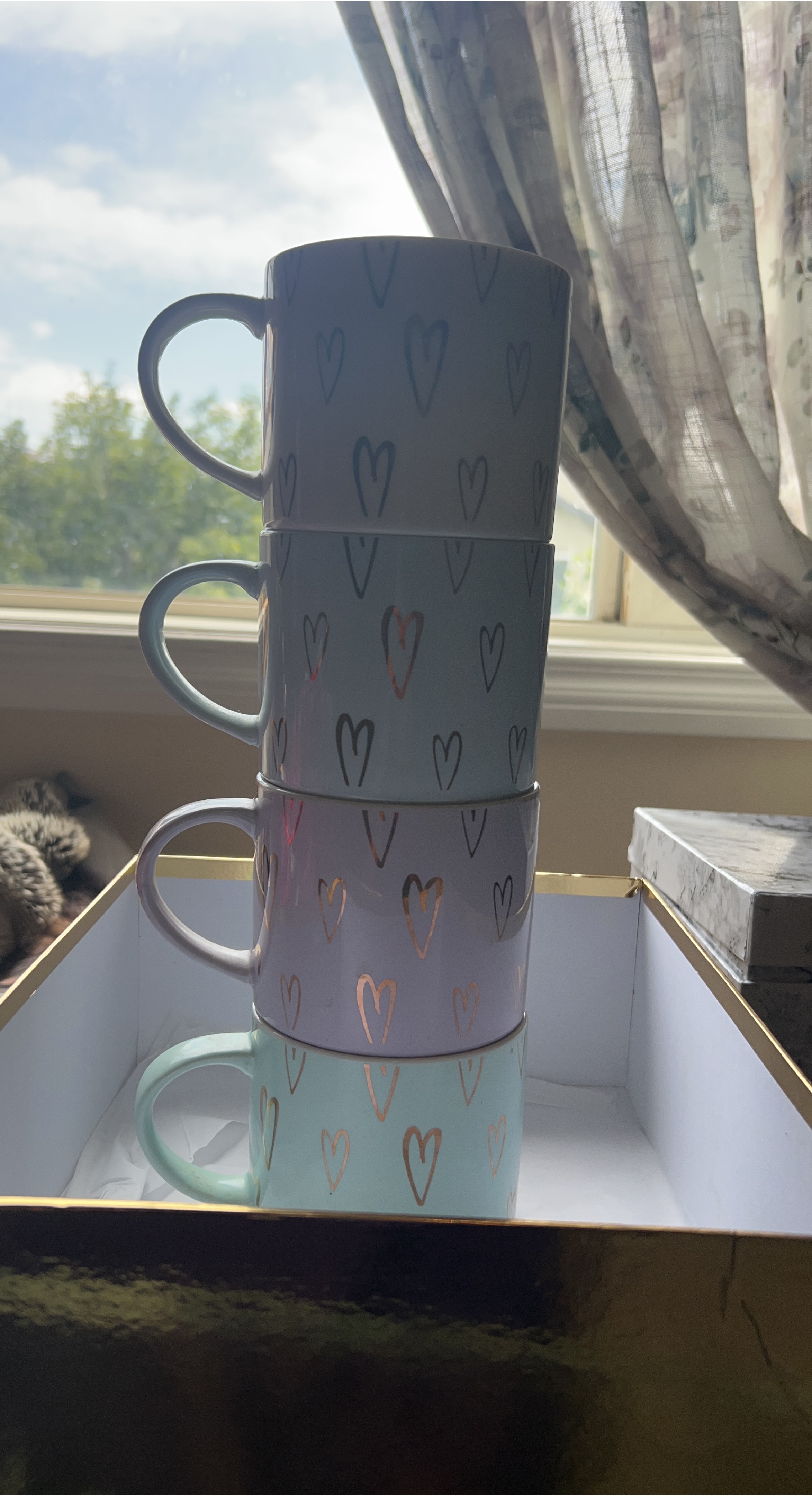 Set of 4 Pastel Heart Mugs thumbnail
