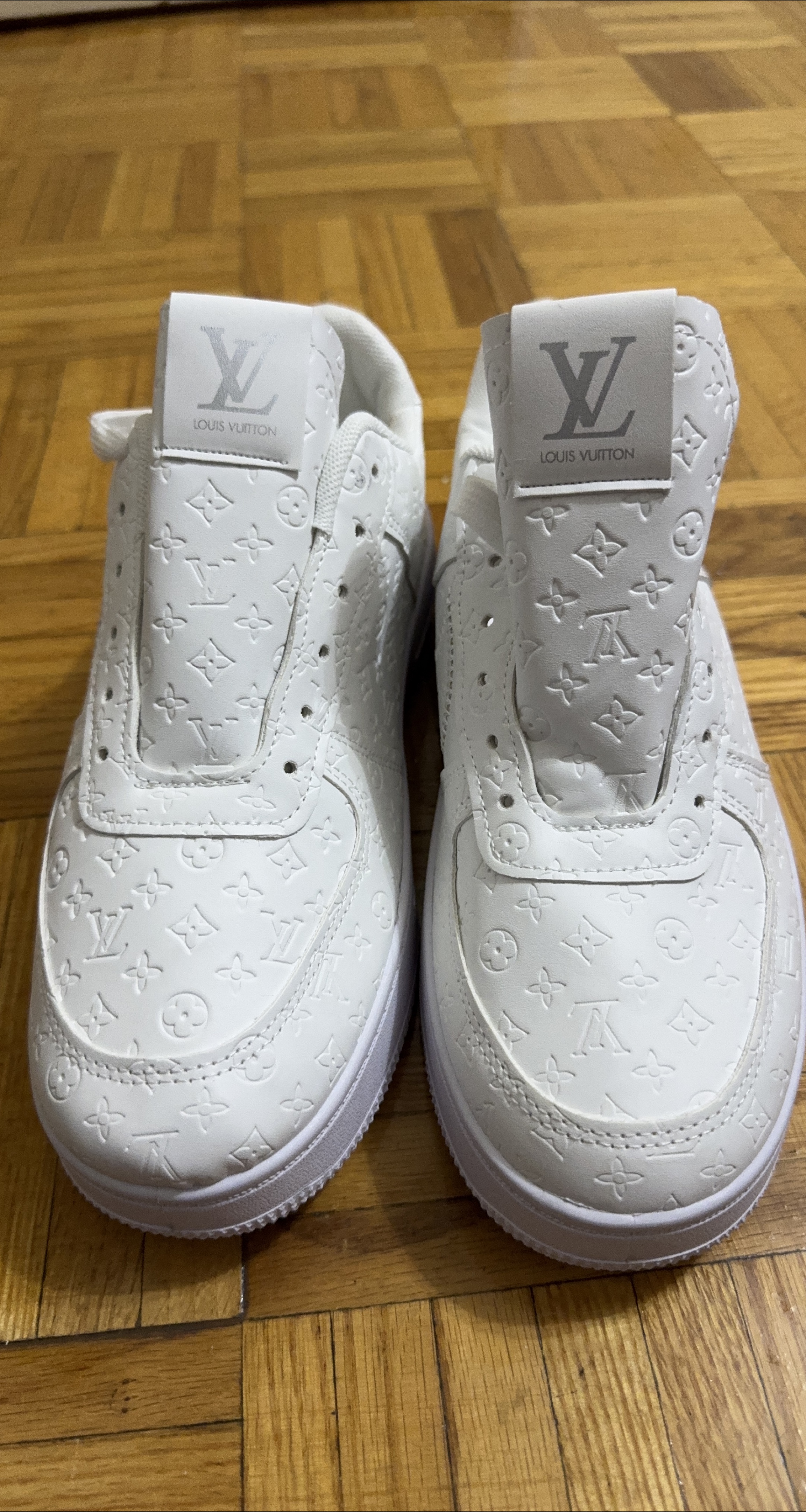 Louis Vuitton Nike Air Force 1 White, Size 43 thumbnail