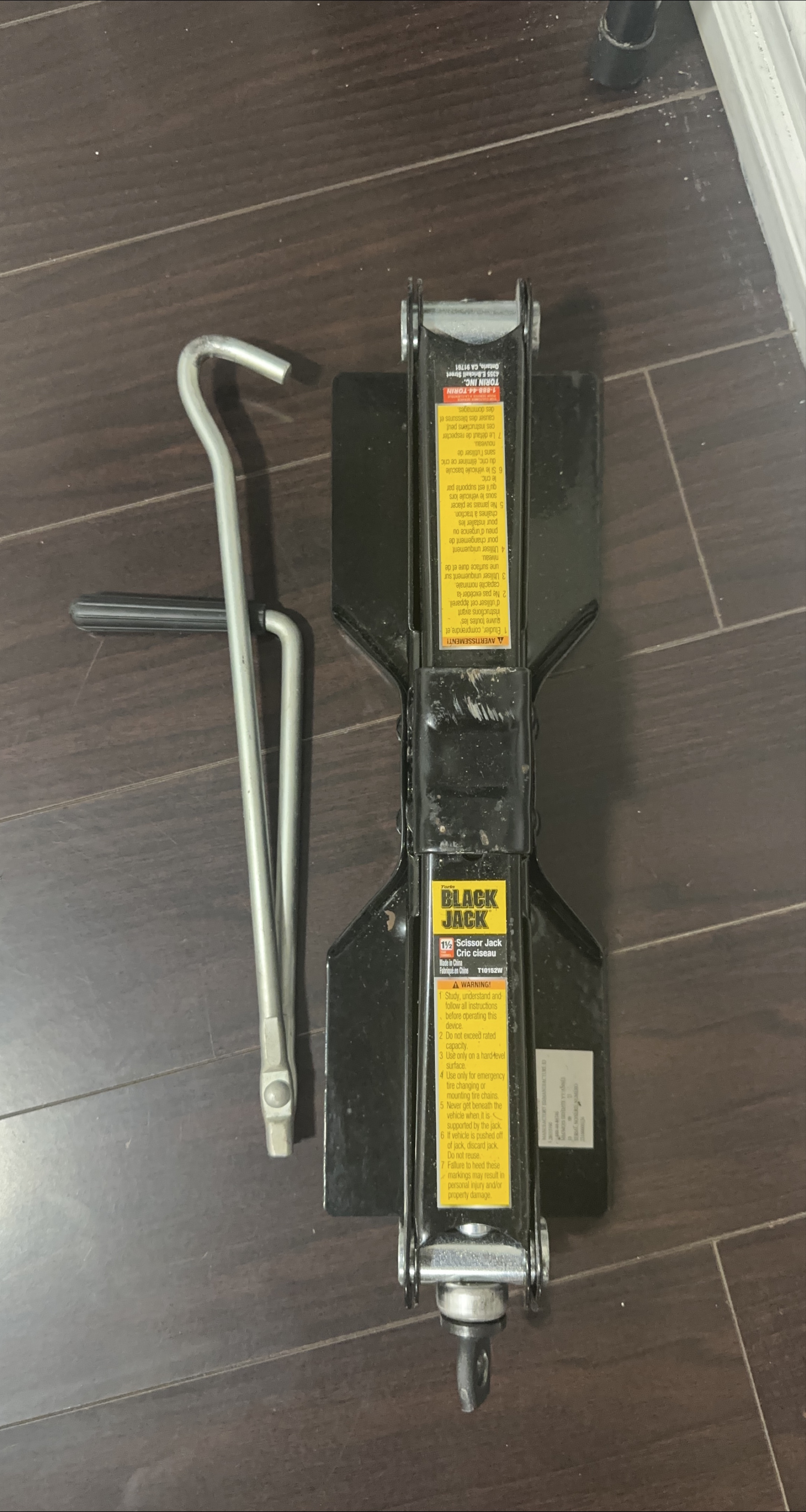 Black Jack 1 1/2 Ton Scissor Jack