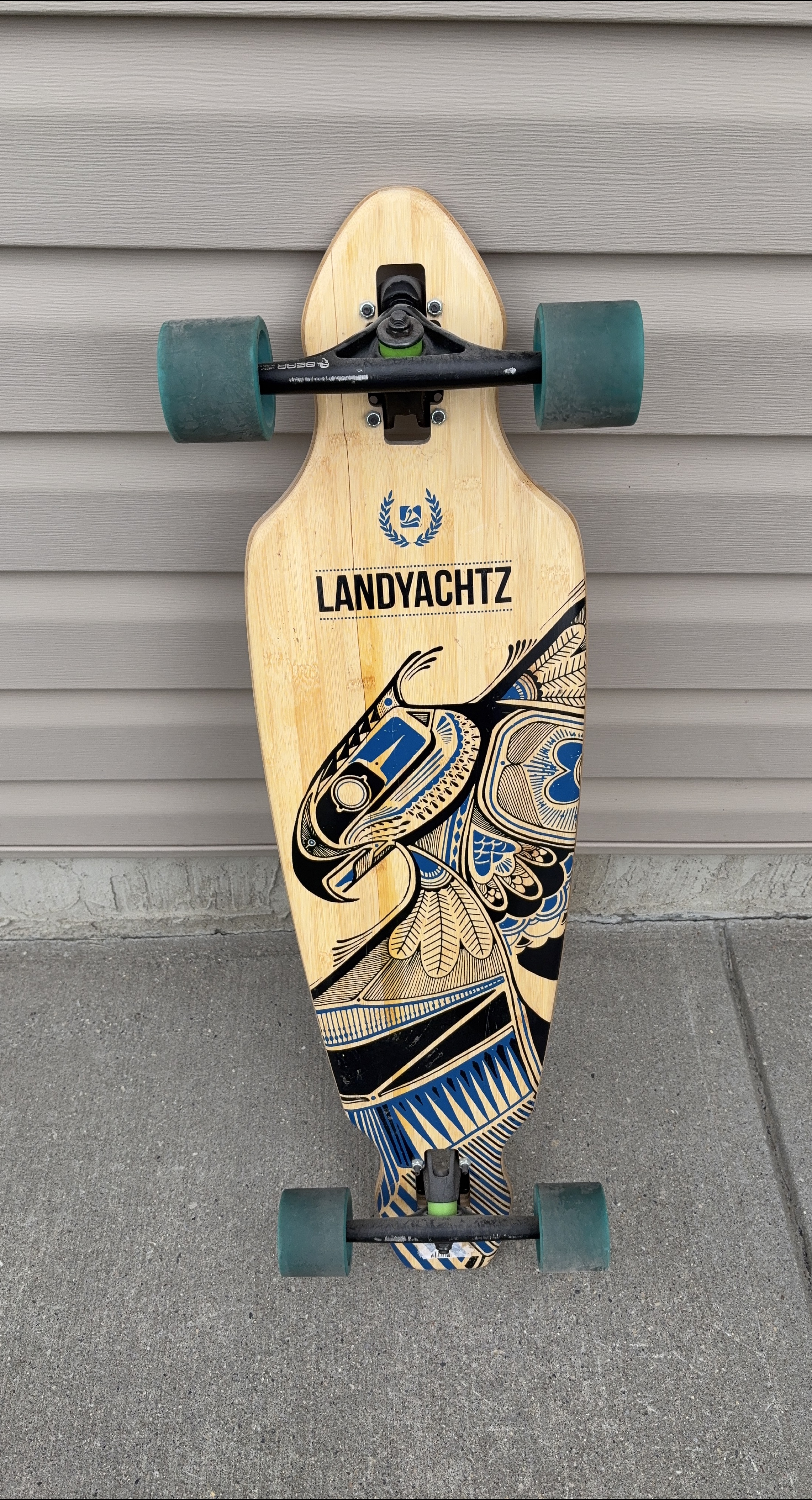 Landyachtz Longboard Skateboard thumbnail