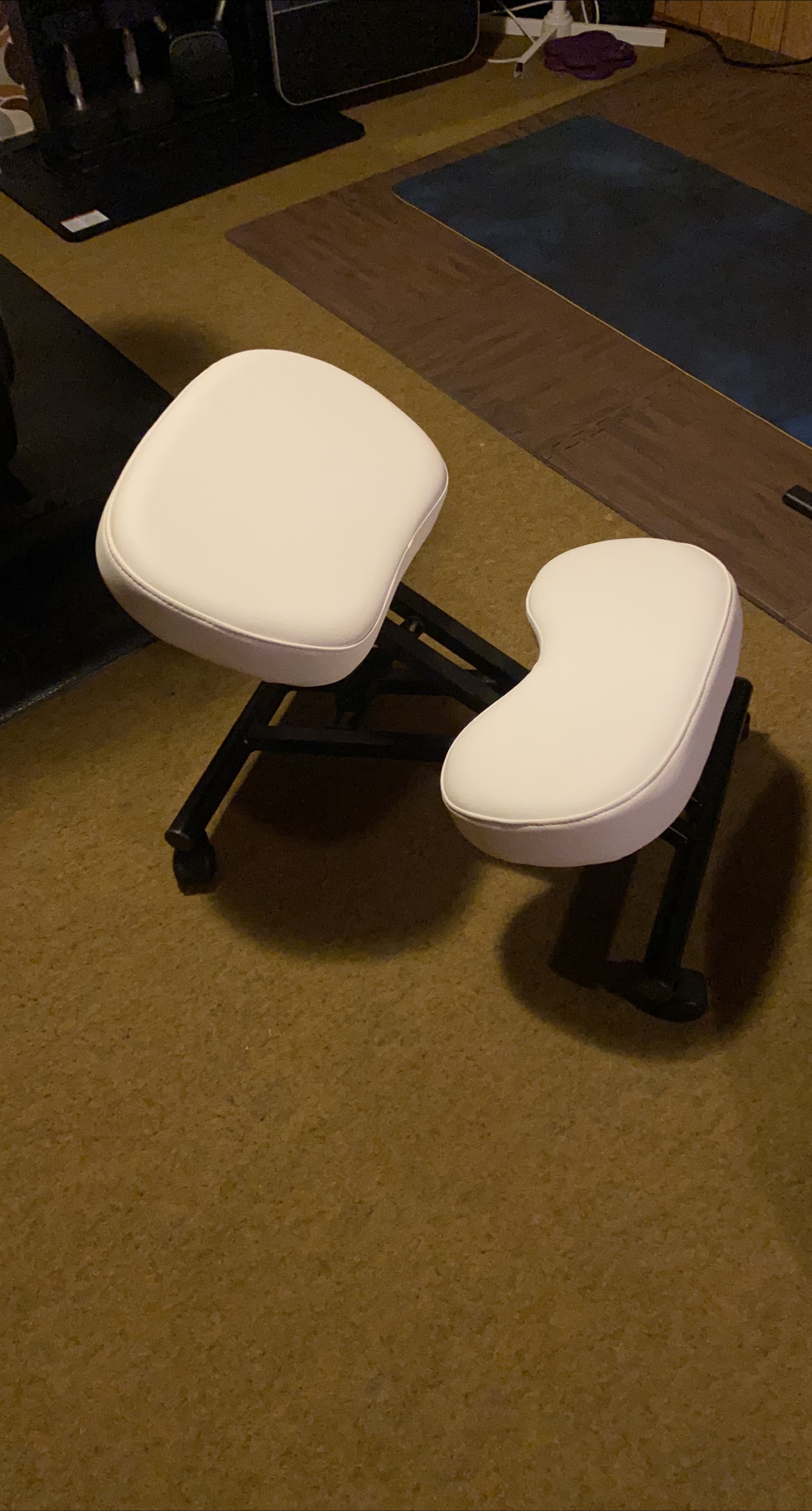 Kneeling Chair - Ergonomic Posture Corrector thumbnail