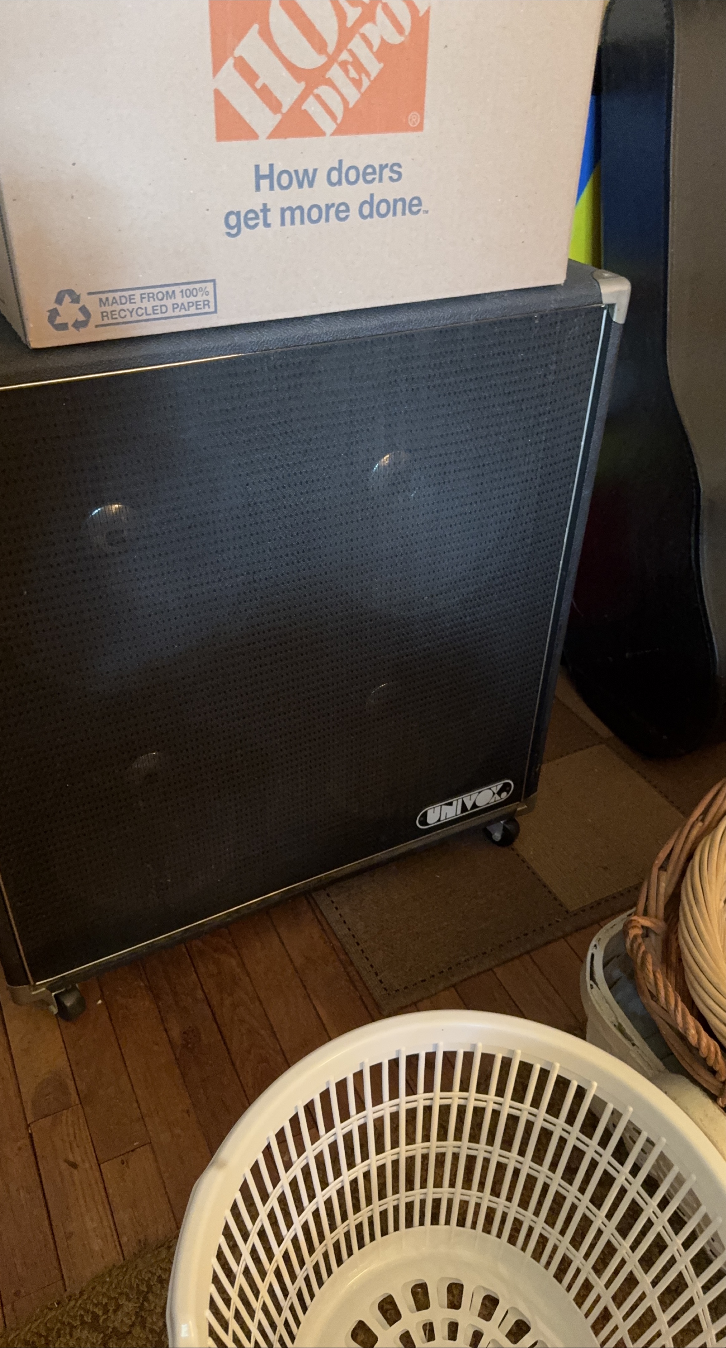Univox Amplifier Cabinet thumbnail