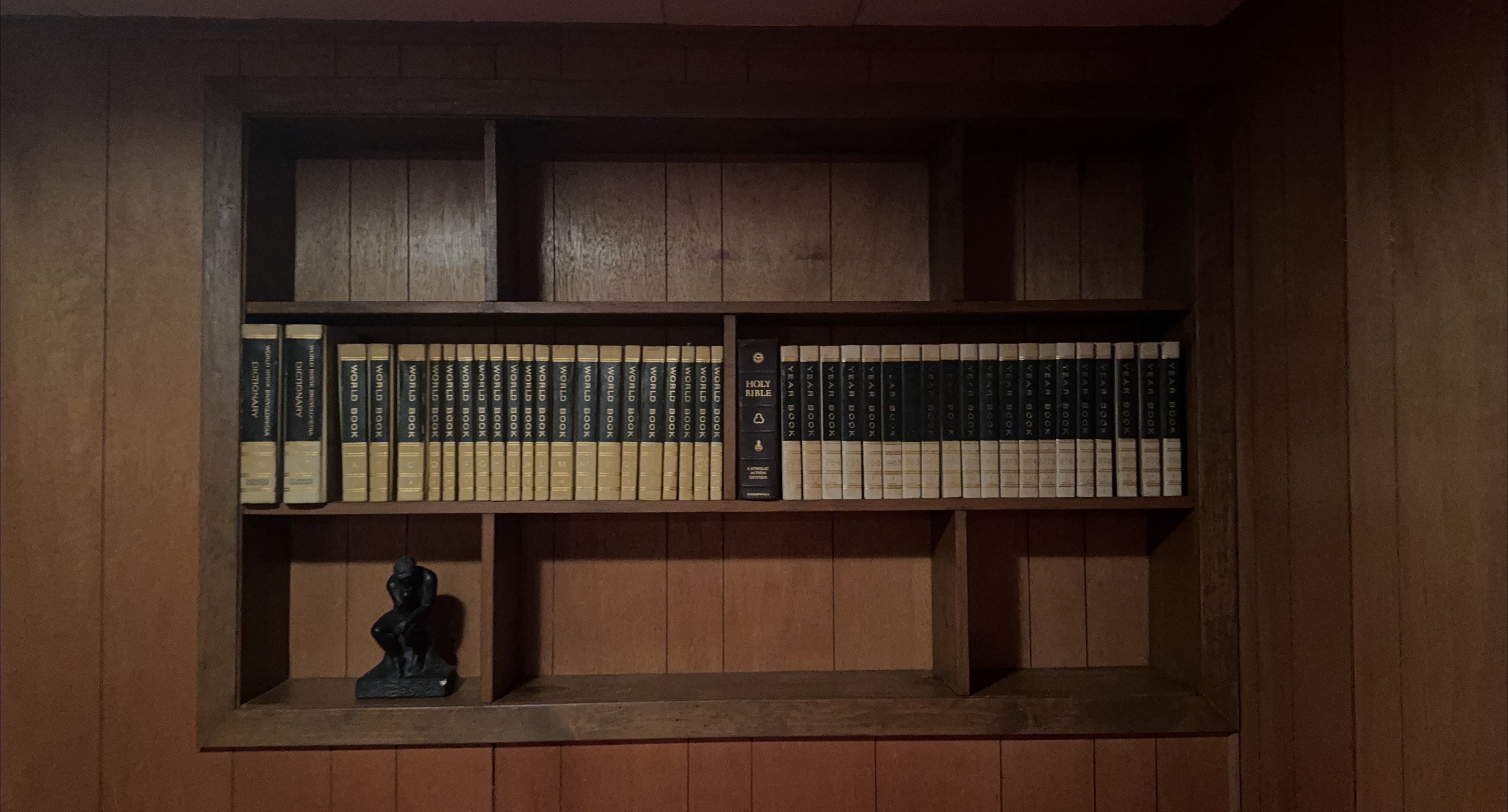 World Book Encyclopedia Set thumbnail