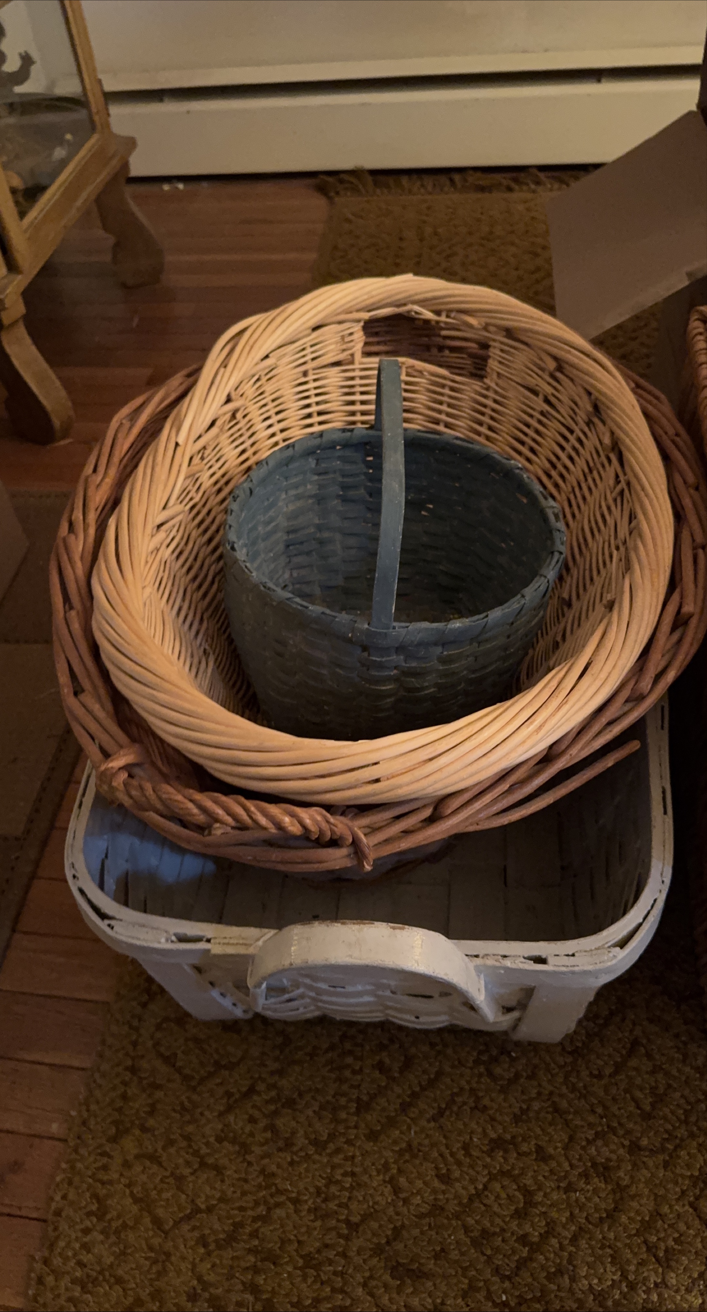 Wicker Basket Set thumbnail