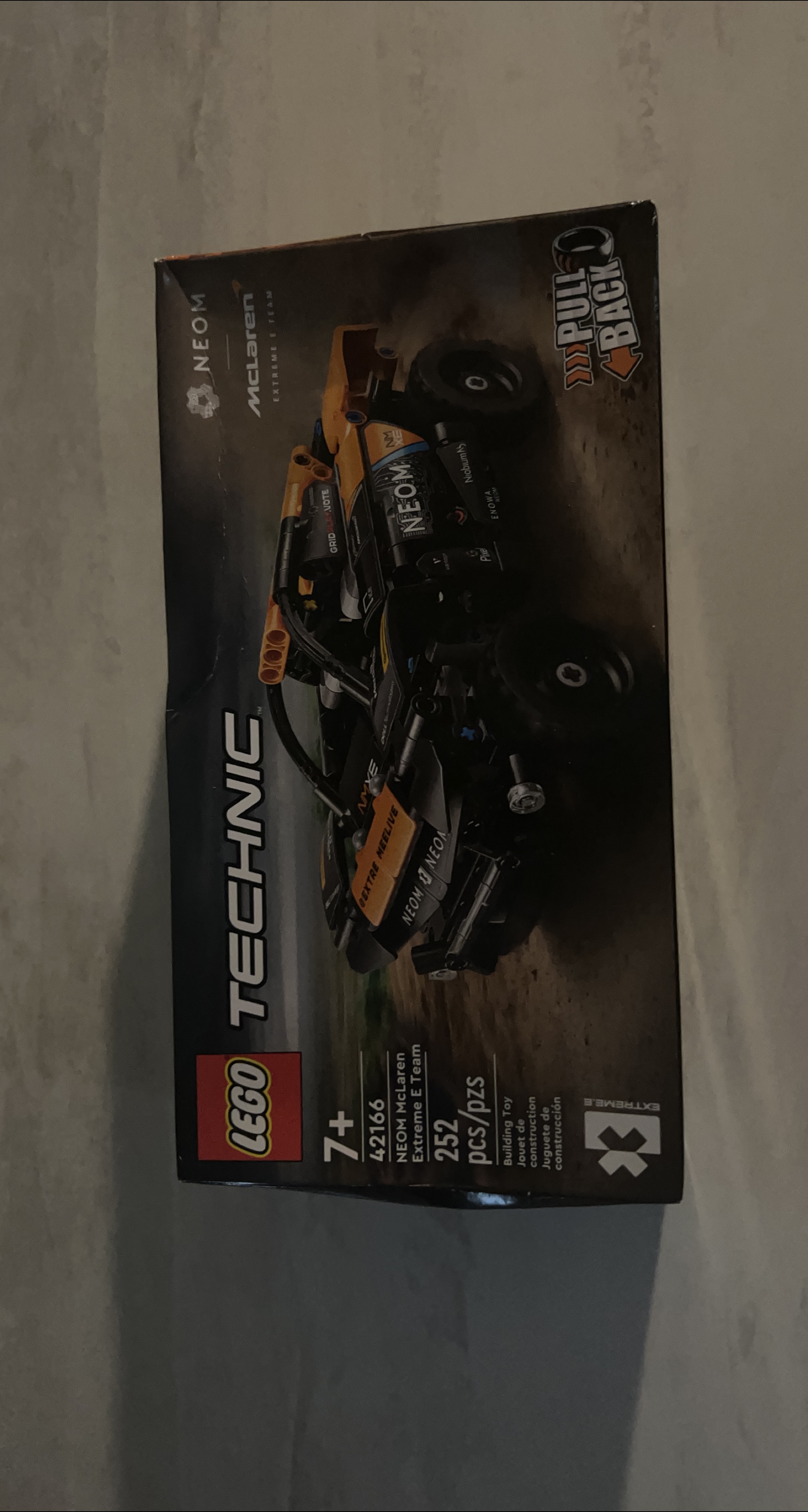 Lego Technic McLaren Extreme E Team 42166 thumbnail