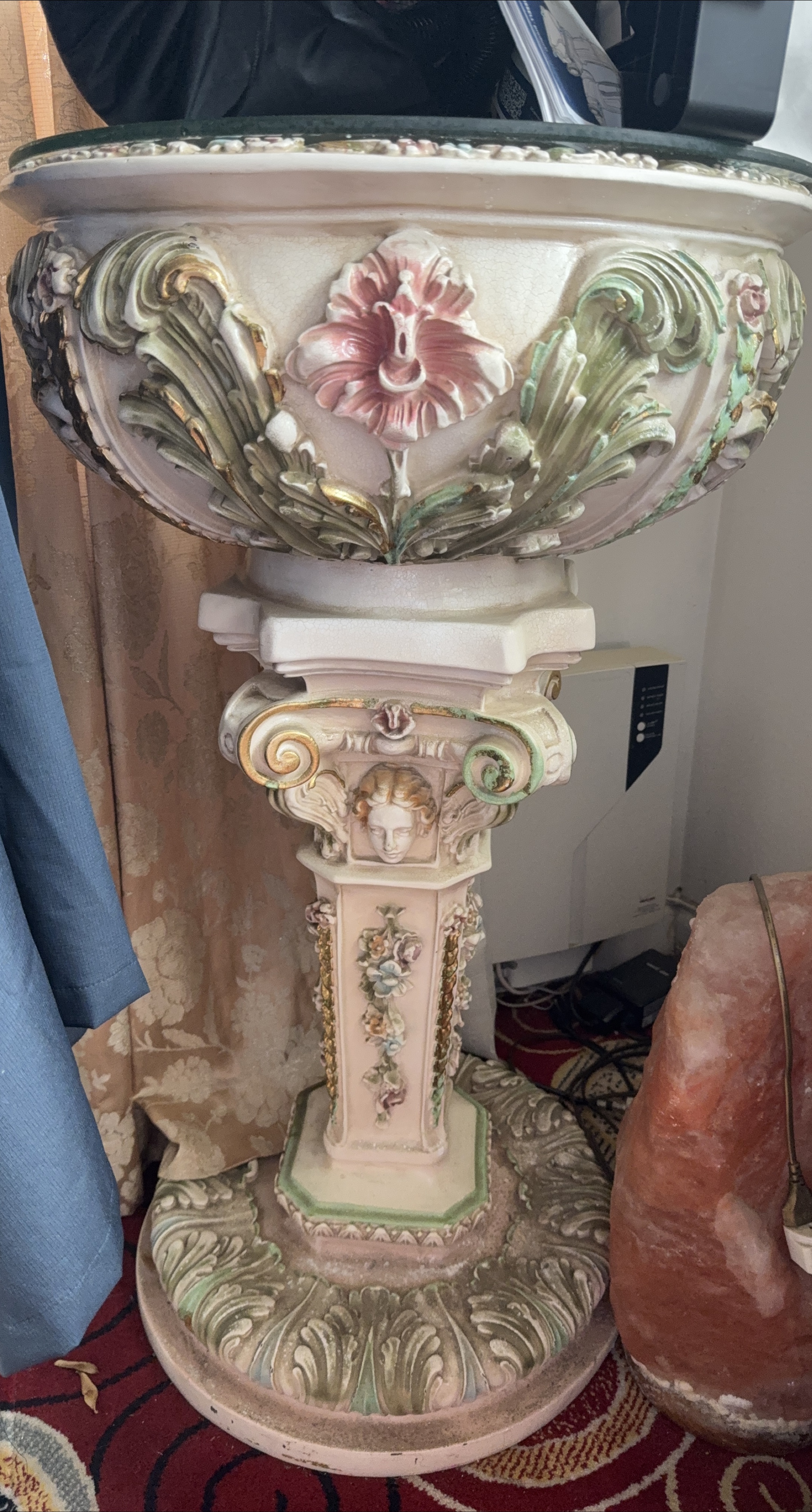 Ornate Floral Pedestal Stand 🥕 thumbnail