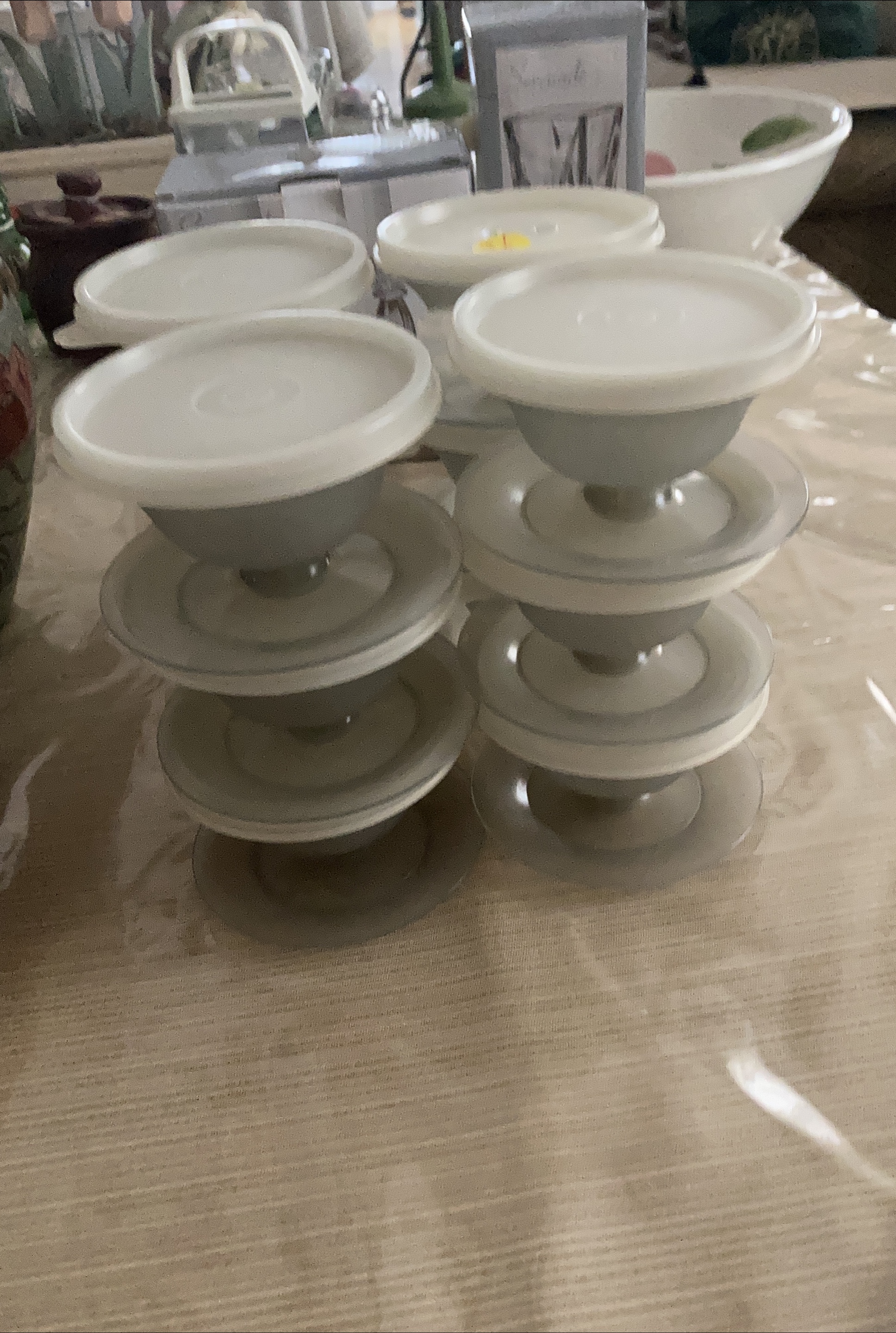 Vintage Tupperware Dessert Bowls with Lids