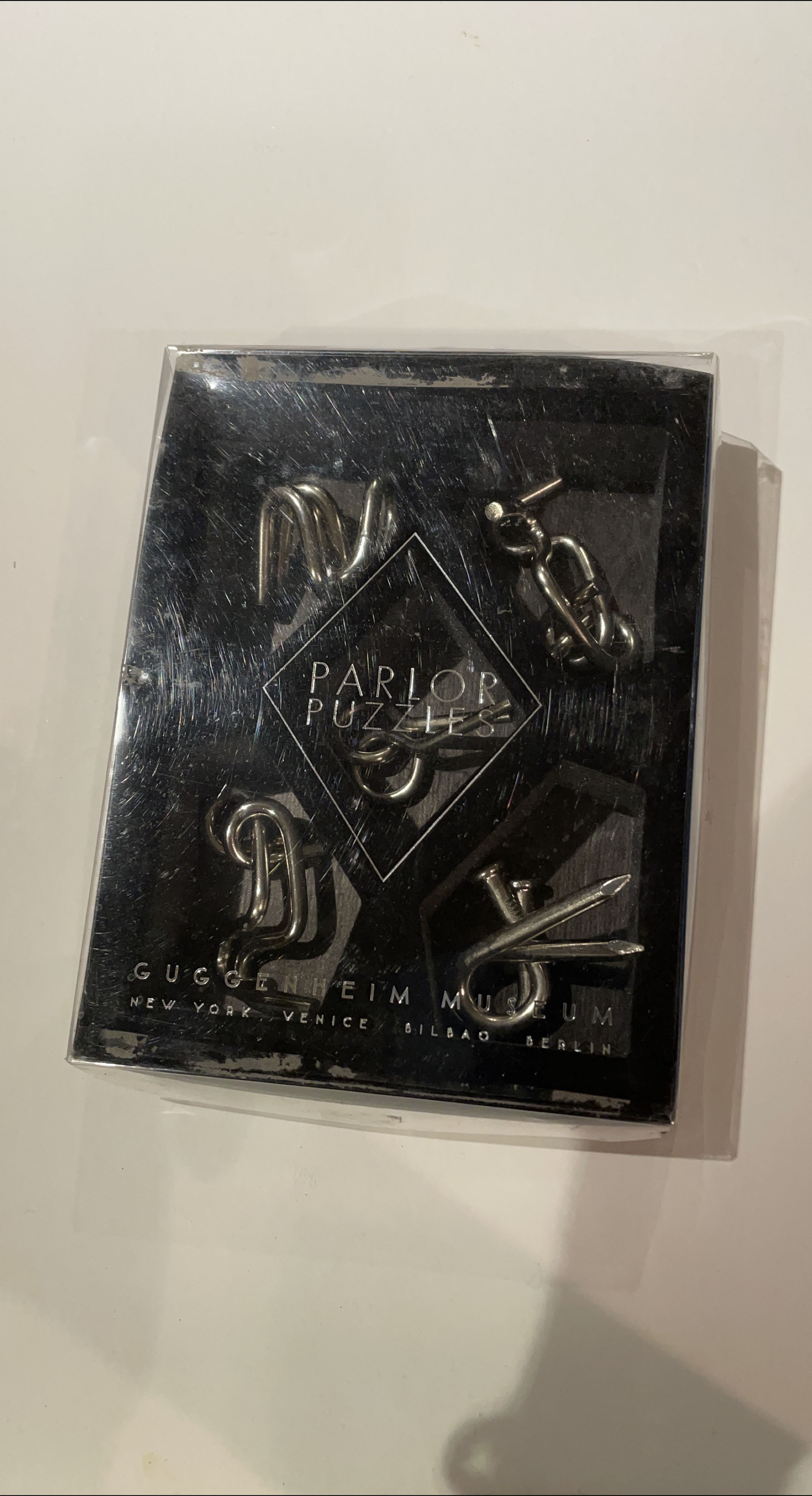 Parlor Puzzles Guggenheim Museum Set image indicator(1)