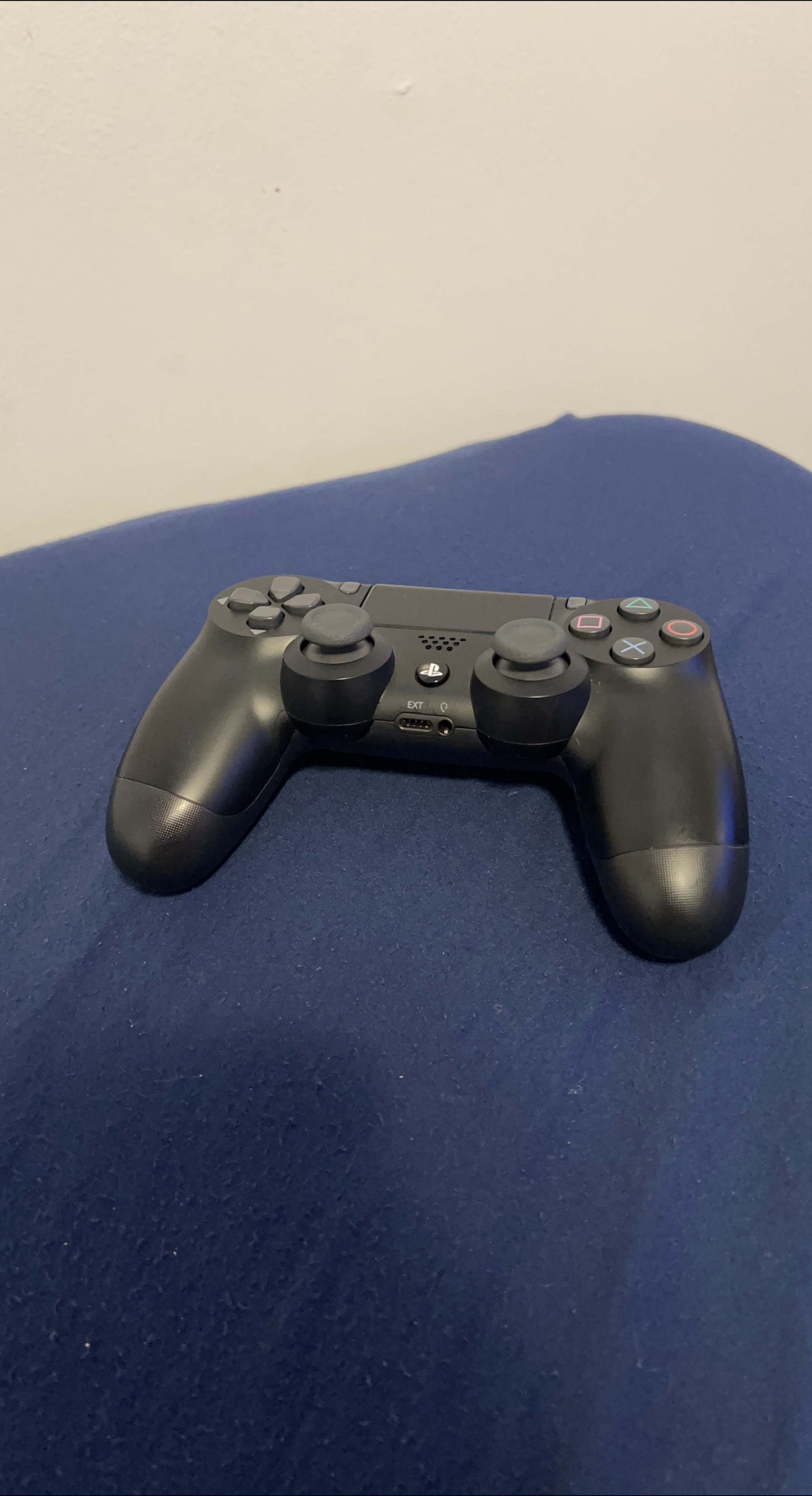 PlayStation 4 DualShock 4 Wireless Controller - Black