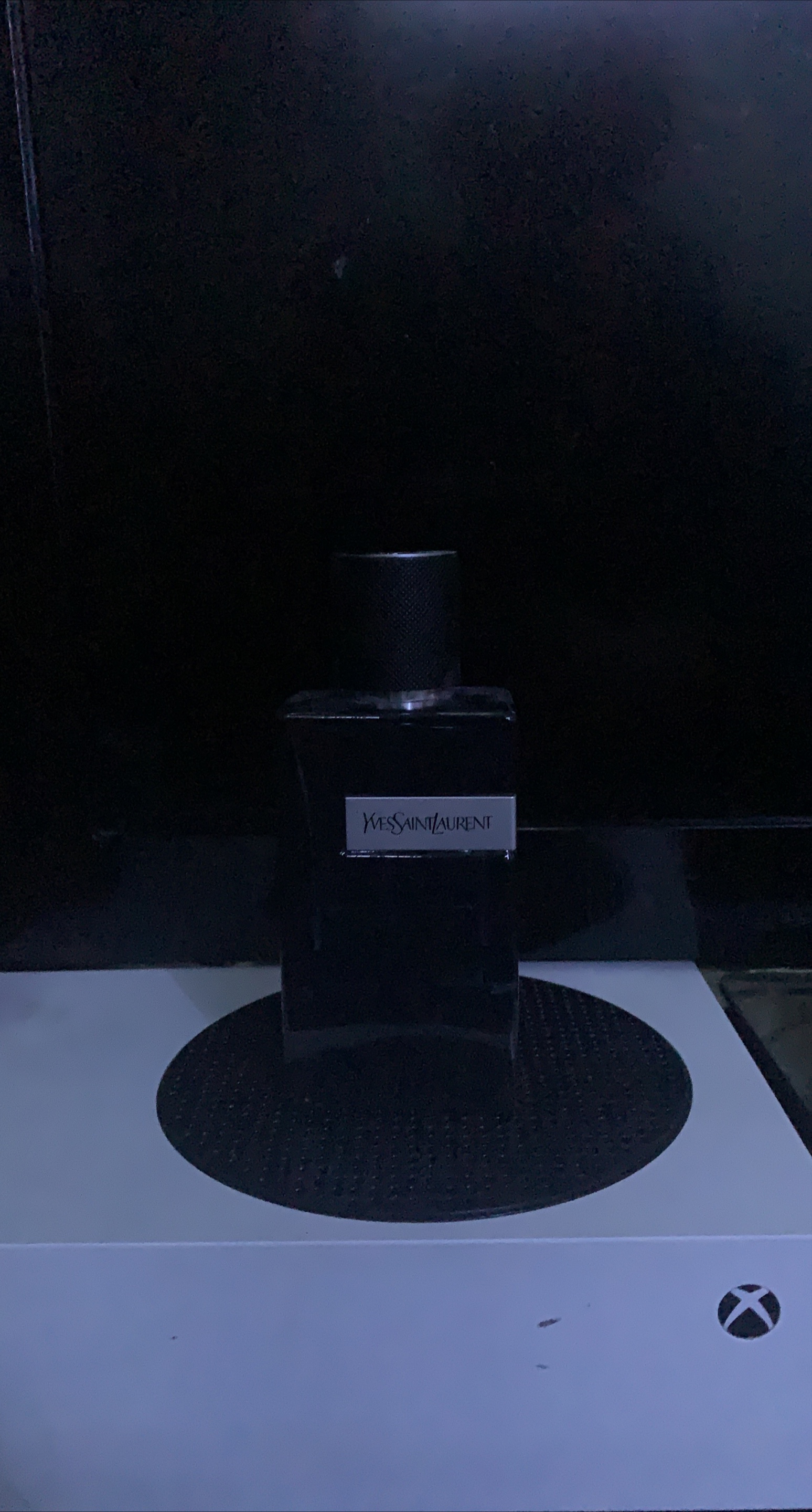 Yves Saint Laurent Y Eau de Parfum thumbnail