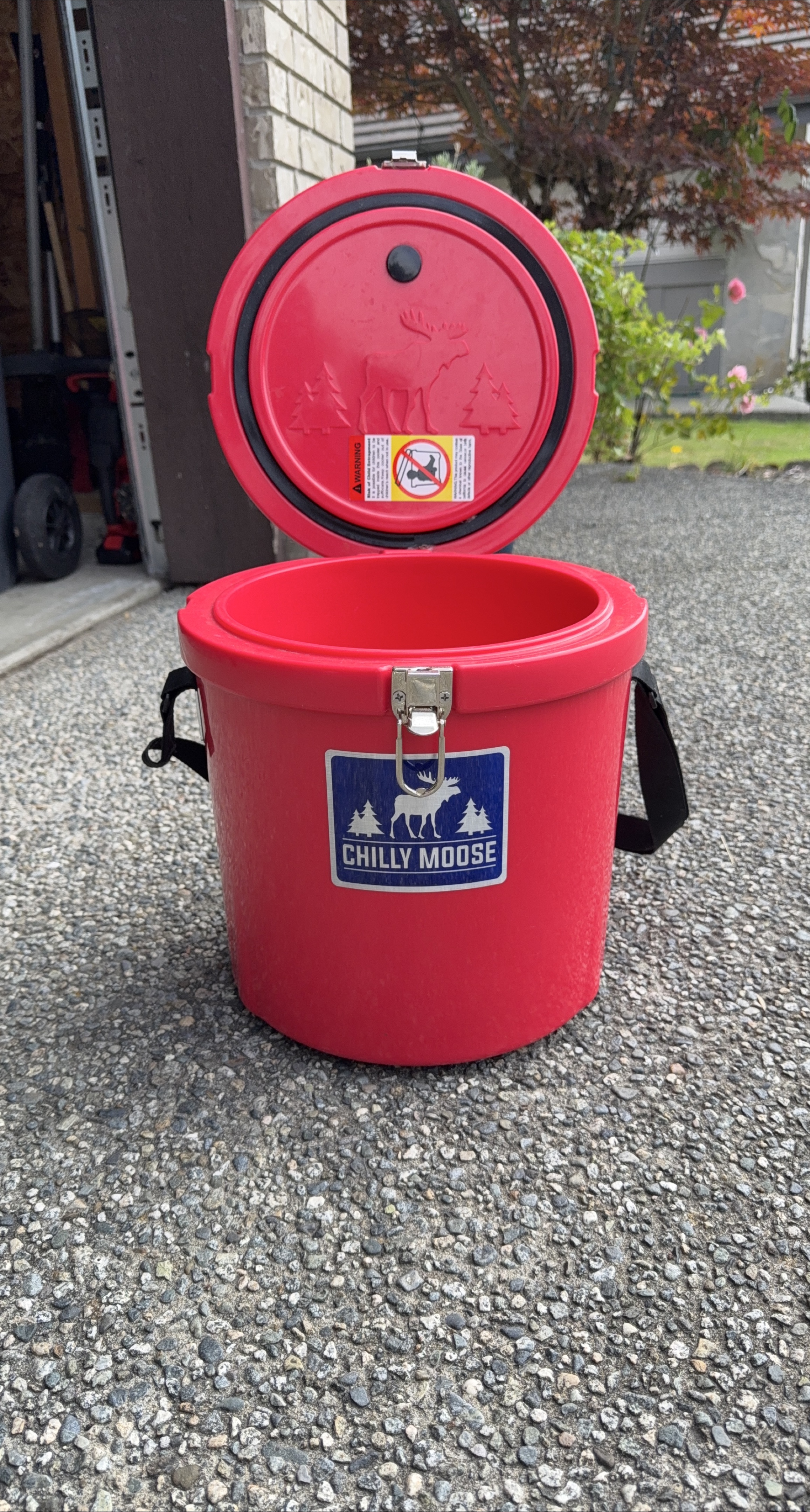 Chilly Moose Red Cooler thumbnail