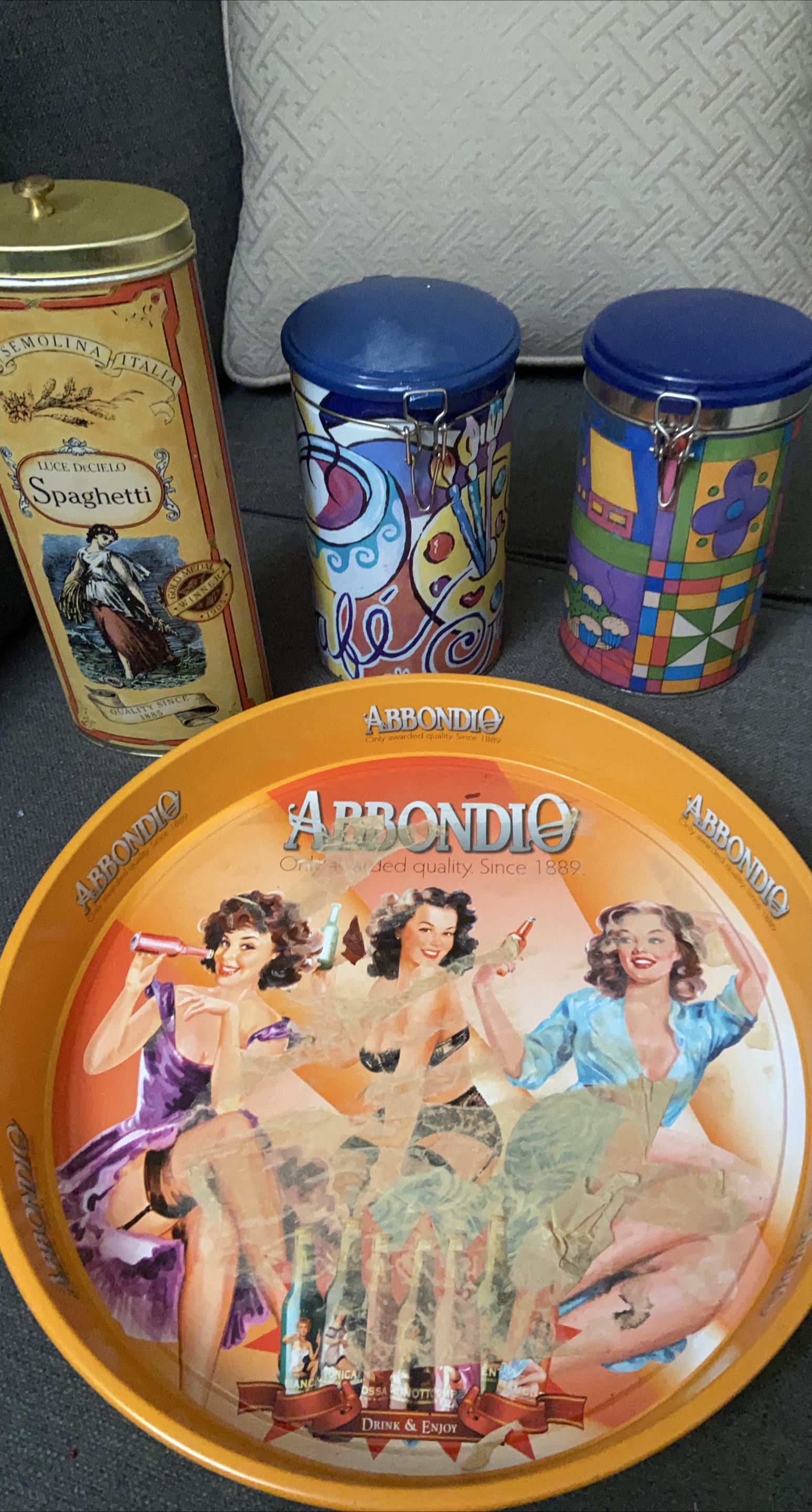 Vintage Italian Spaghetti Tin & Decorative Tins thumbnail