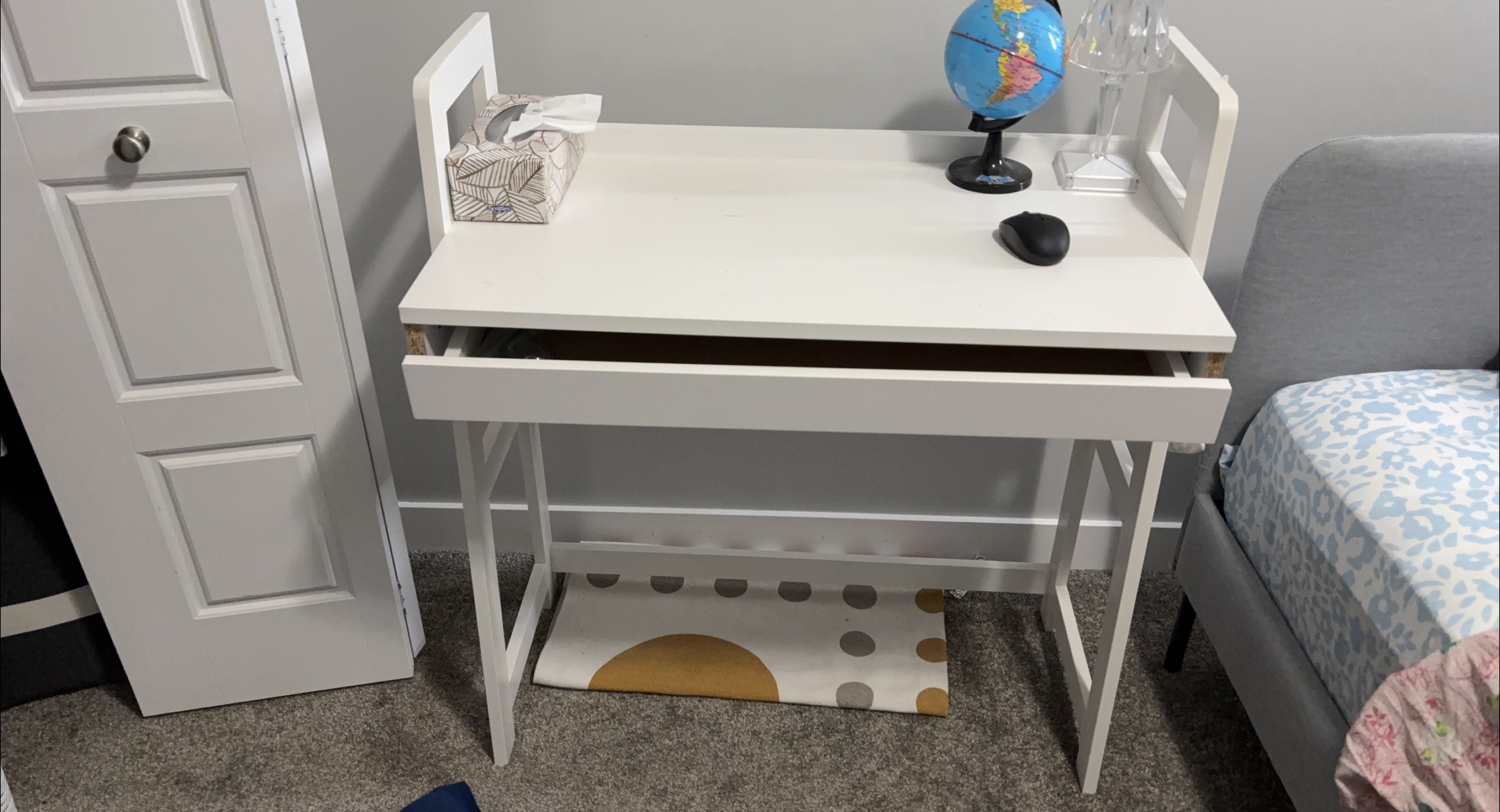 White Kids Desk with Drawer