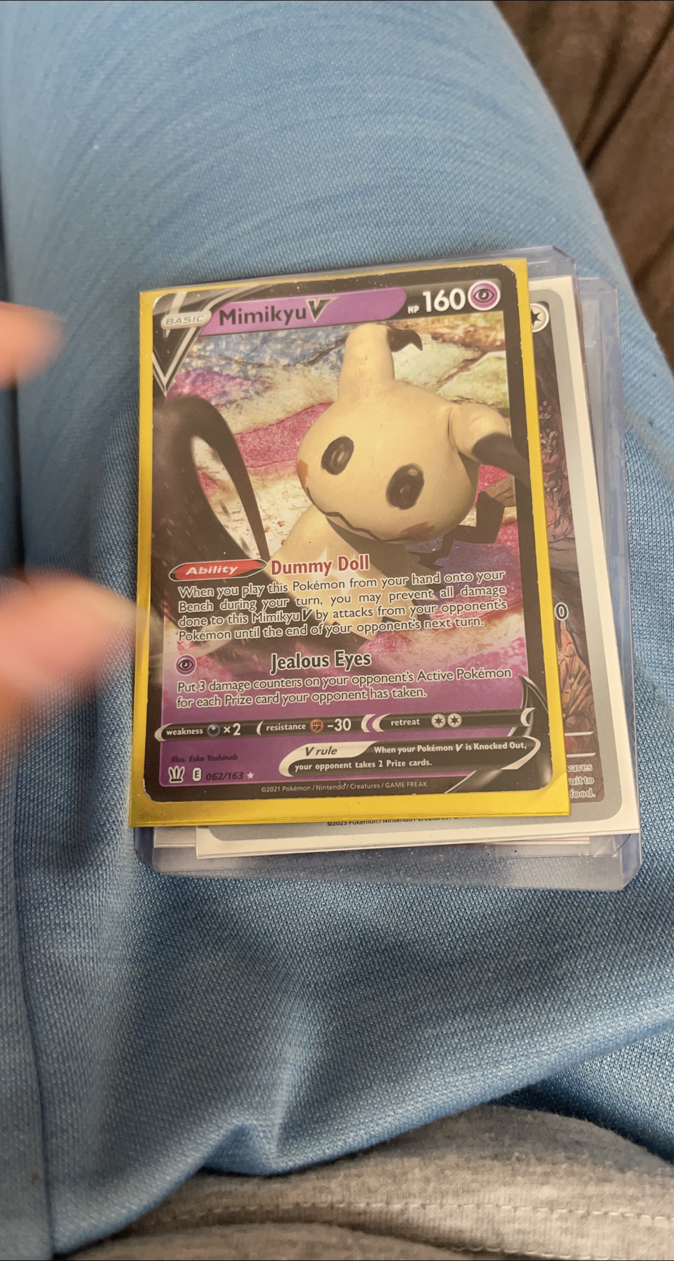 Mimikyu V Pokemon Card thumbnail