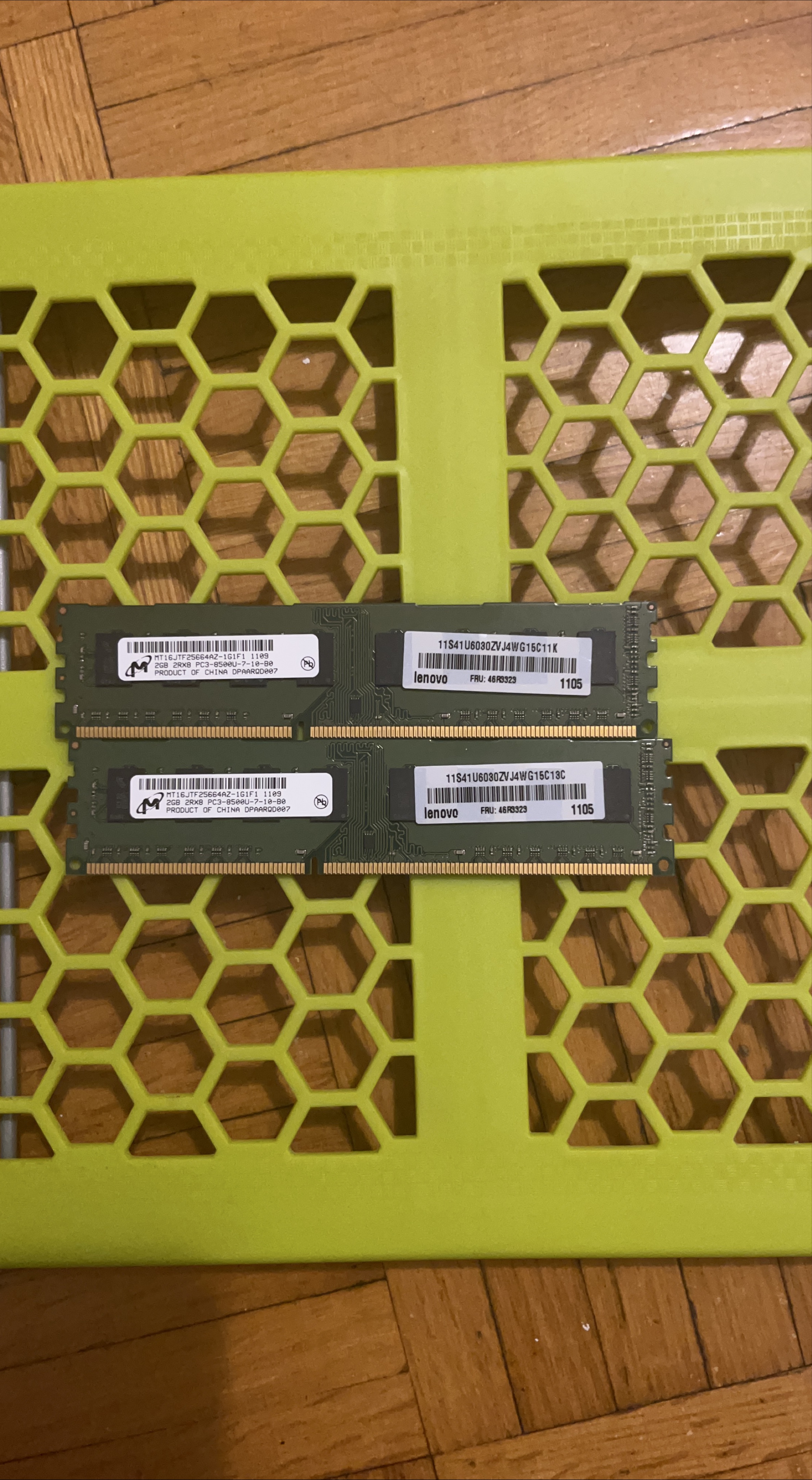 Lenovo 2GB PC3-8500U RAM Memory Sticks