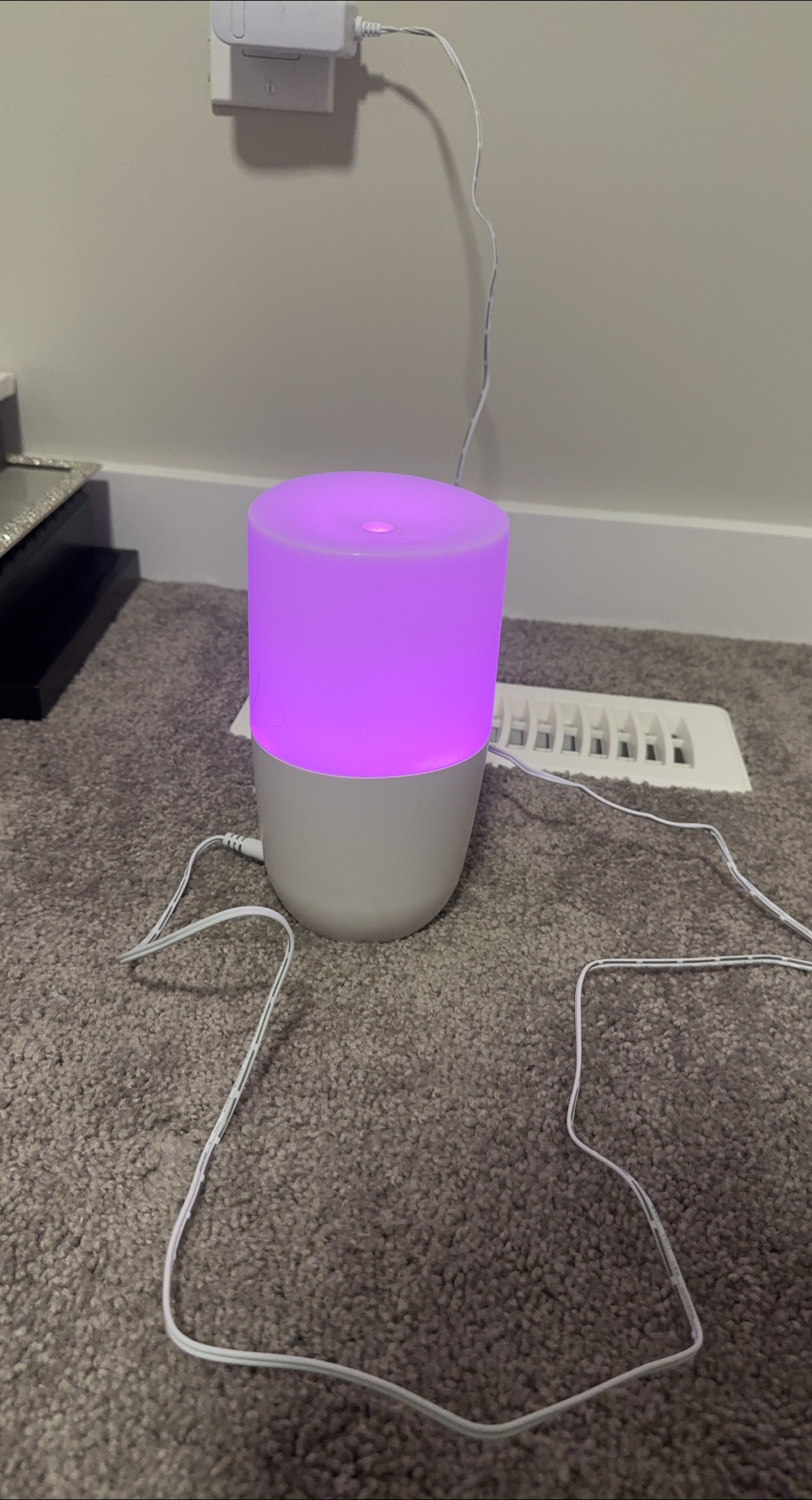 Aroma Diffuser with Colour Changing Light thumbnail