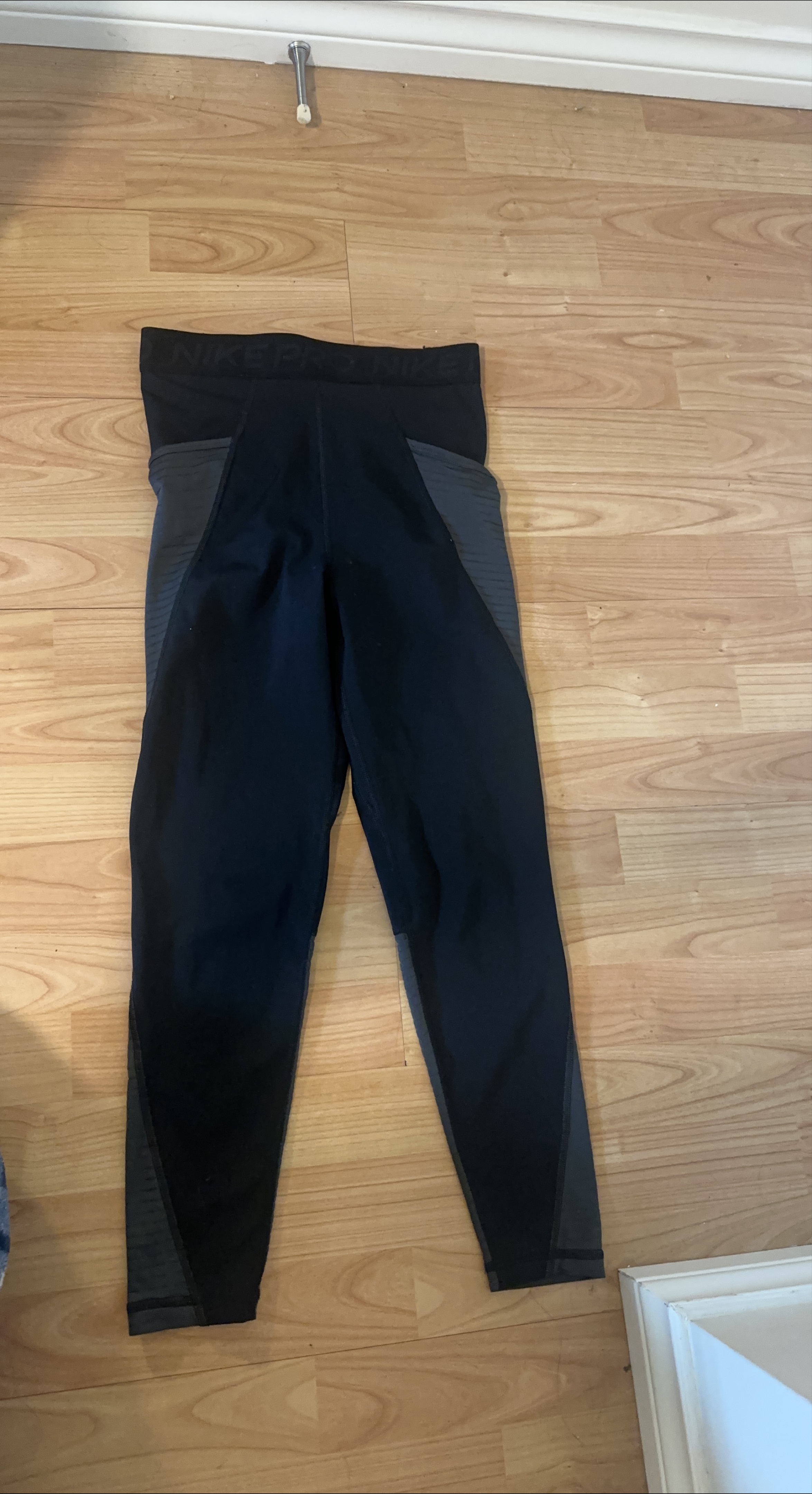Nike Pro DRI-FIT Leggings - Size Small thumbnail