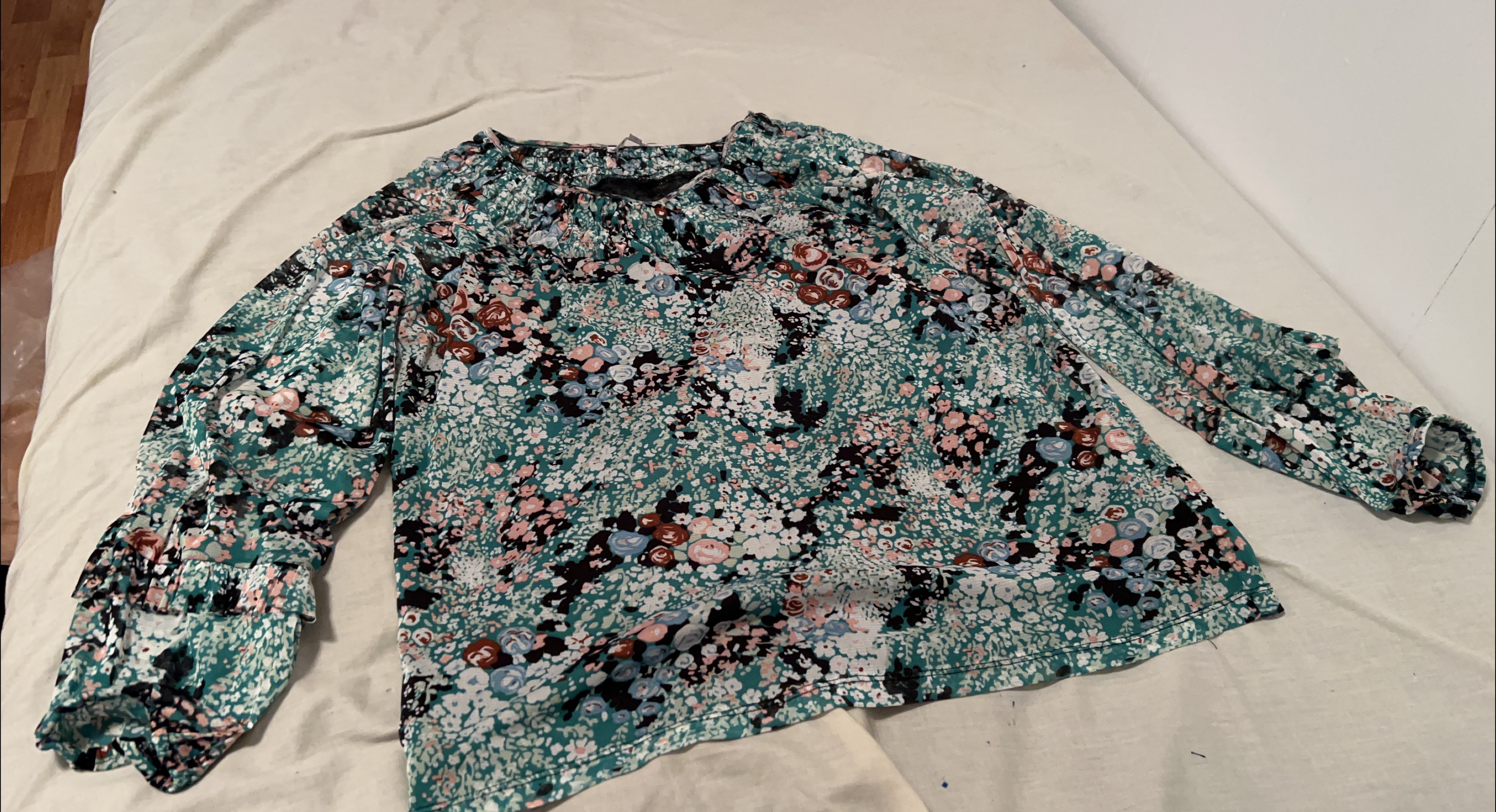 Floral Long Sleeve Blouse thumbnail