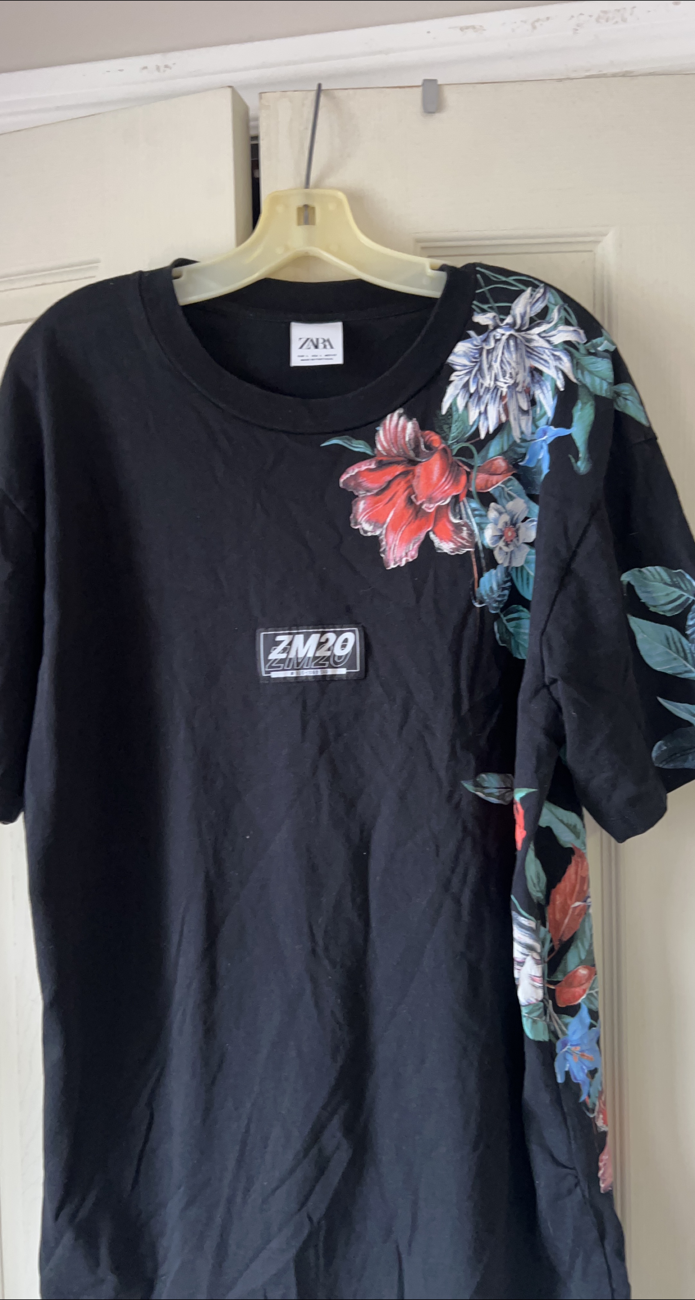 Zara Black Floral T-Shirt thumbnail