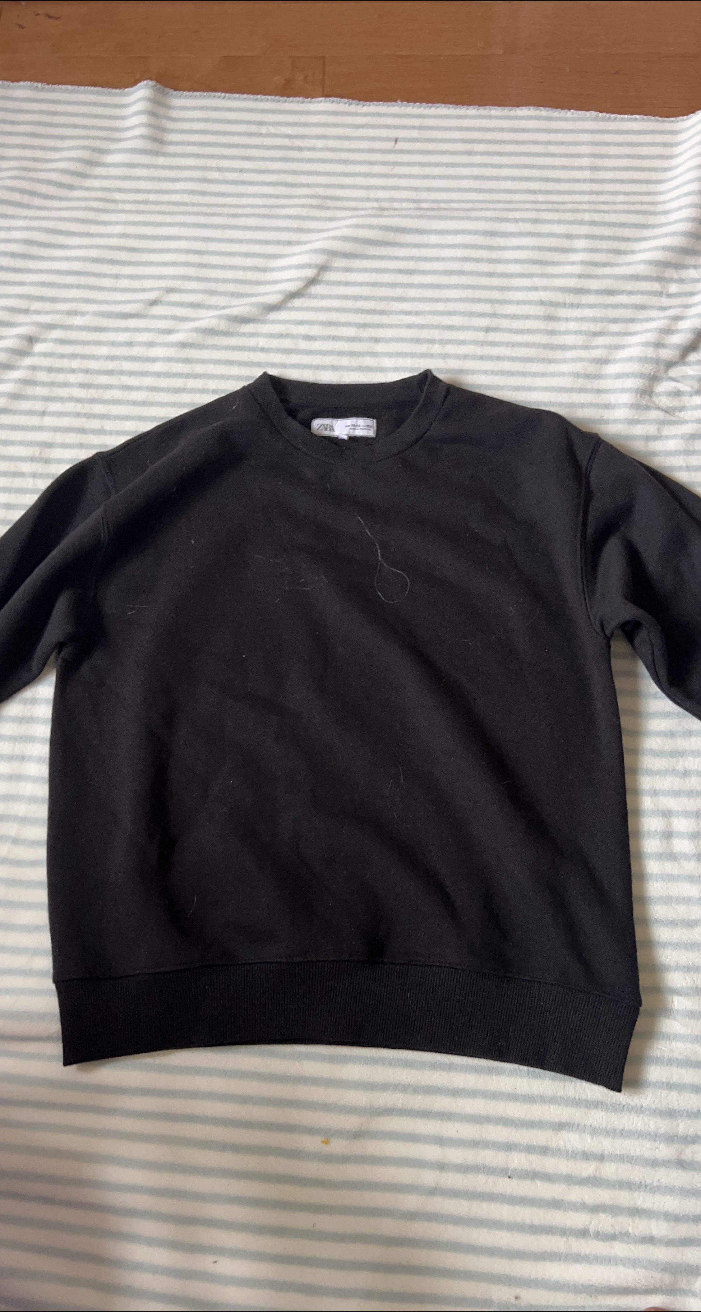 Zara Black Crewneck Sweatshirt Size S thumbnail