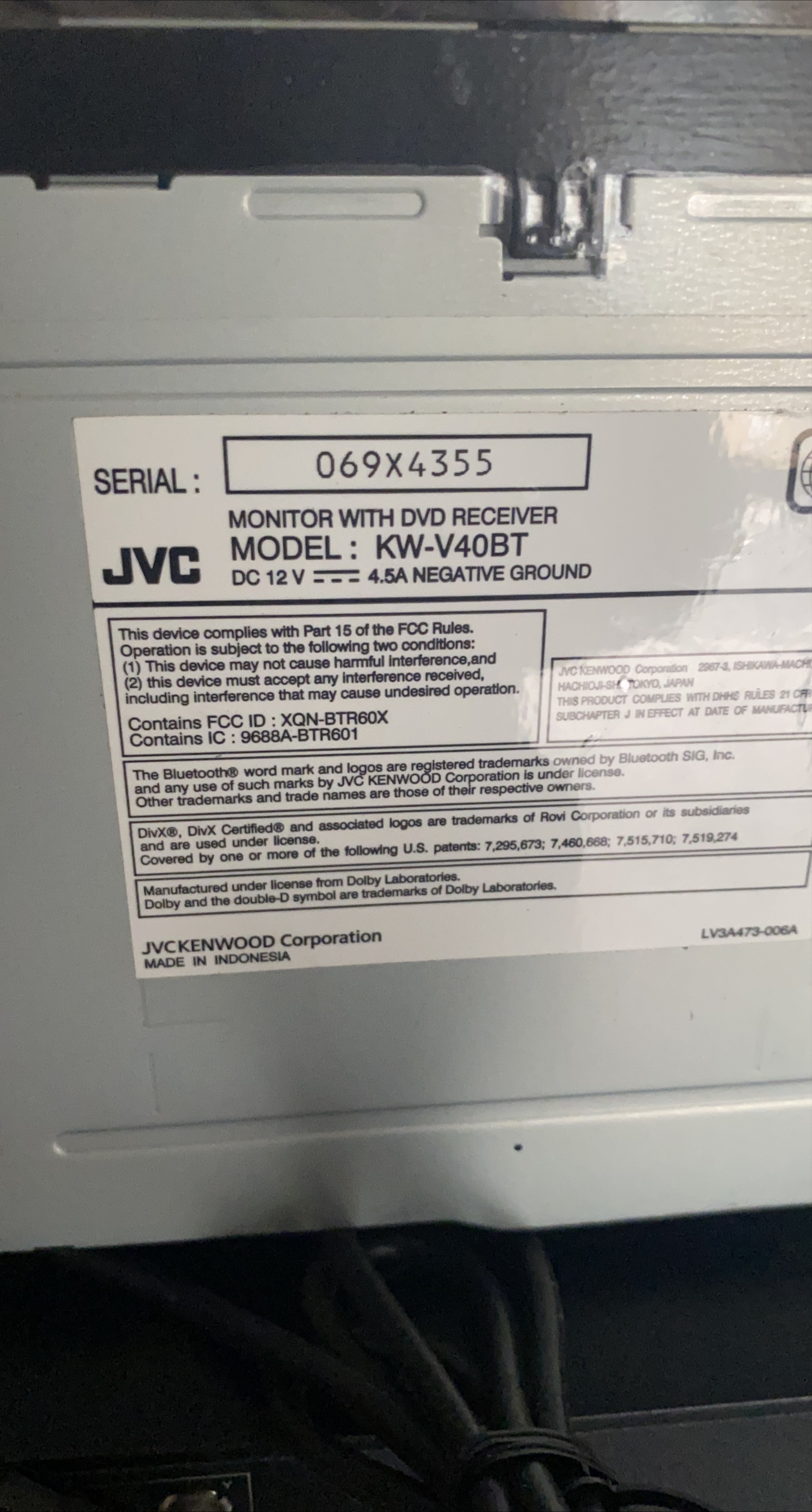 JVC KW-V40BT Monitor with DVD Receiver thumbnail