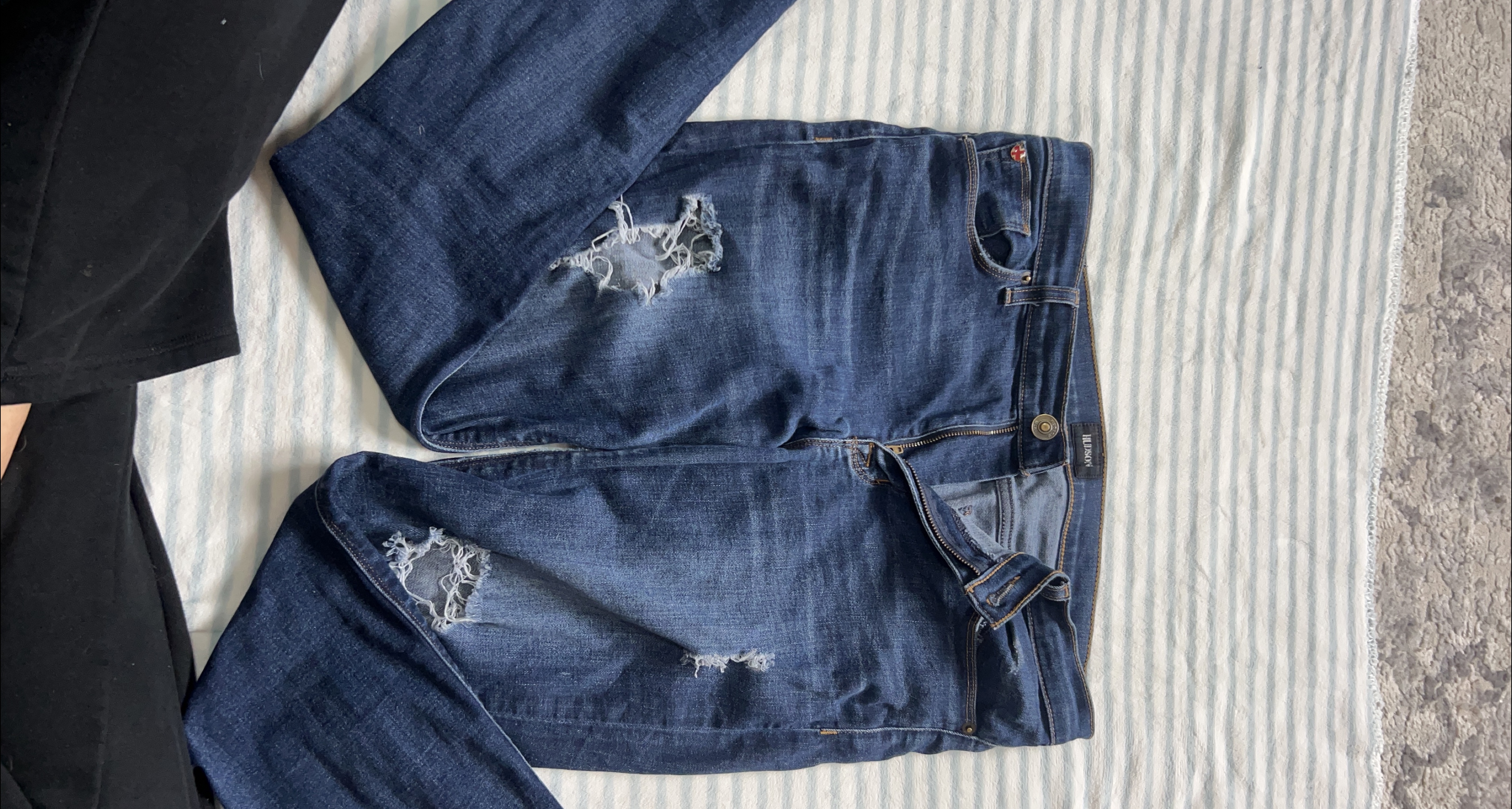 Hudson Jeans - Distressed thumbnail