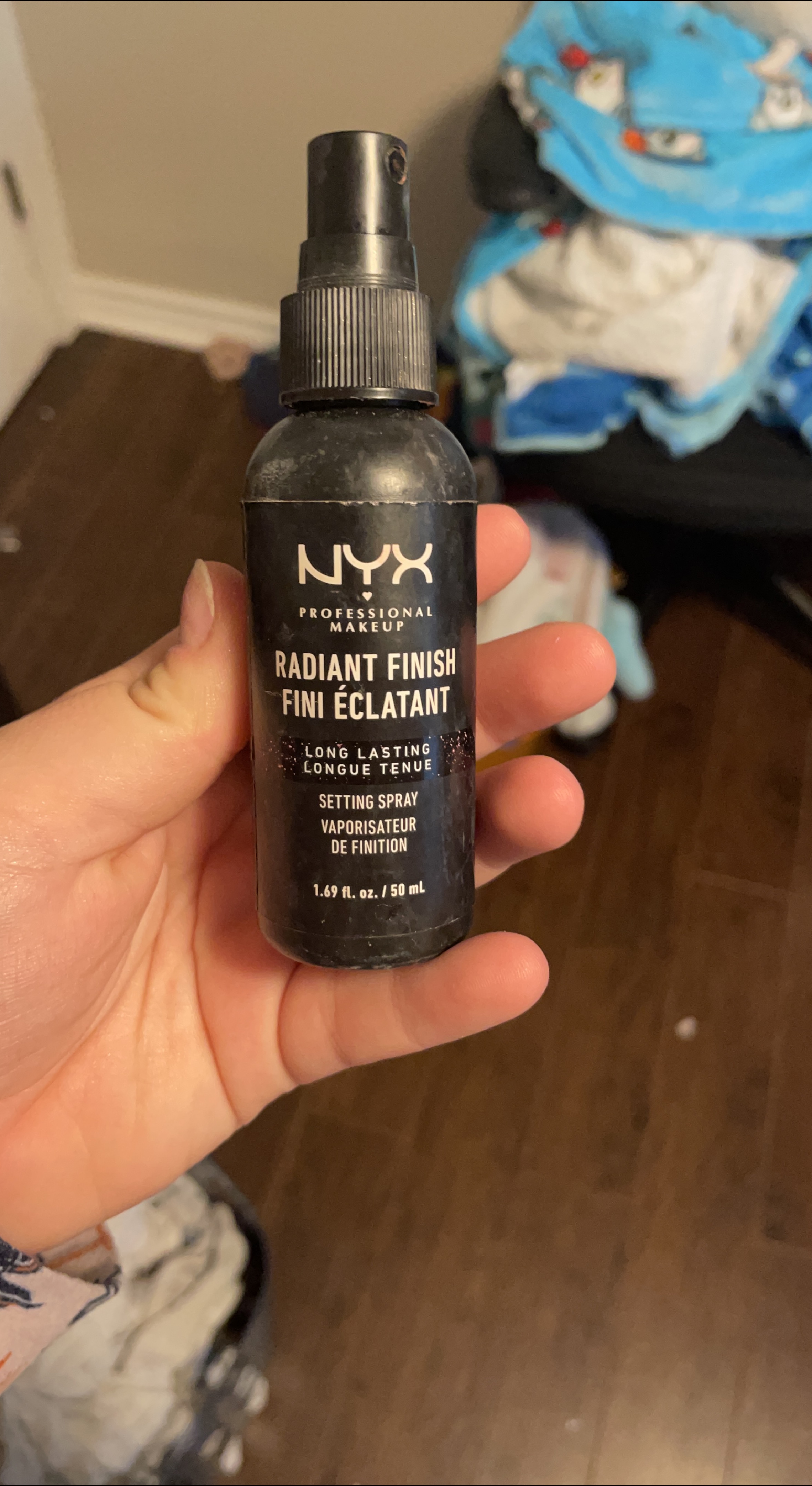 NYX Professional Makeup Radiant Finish Setting Spray thumbnail