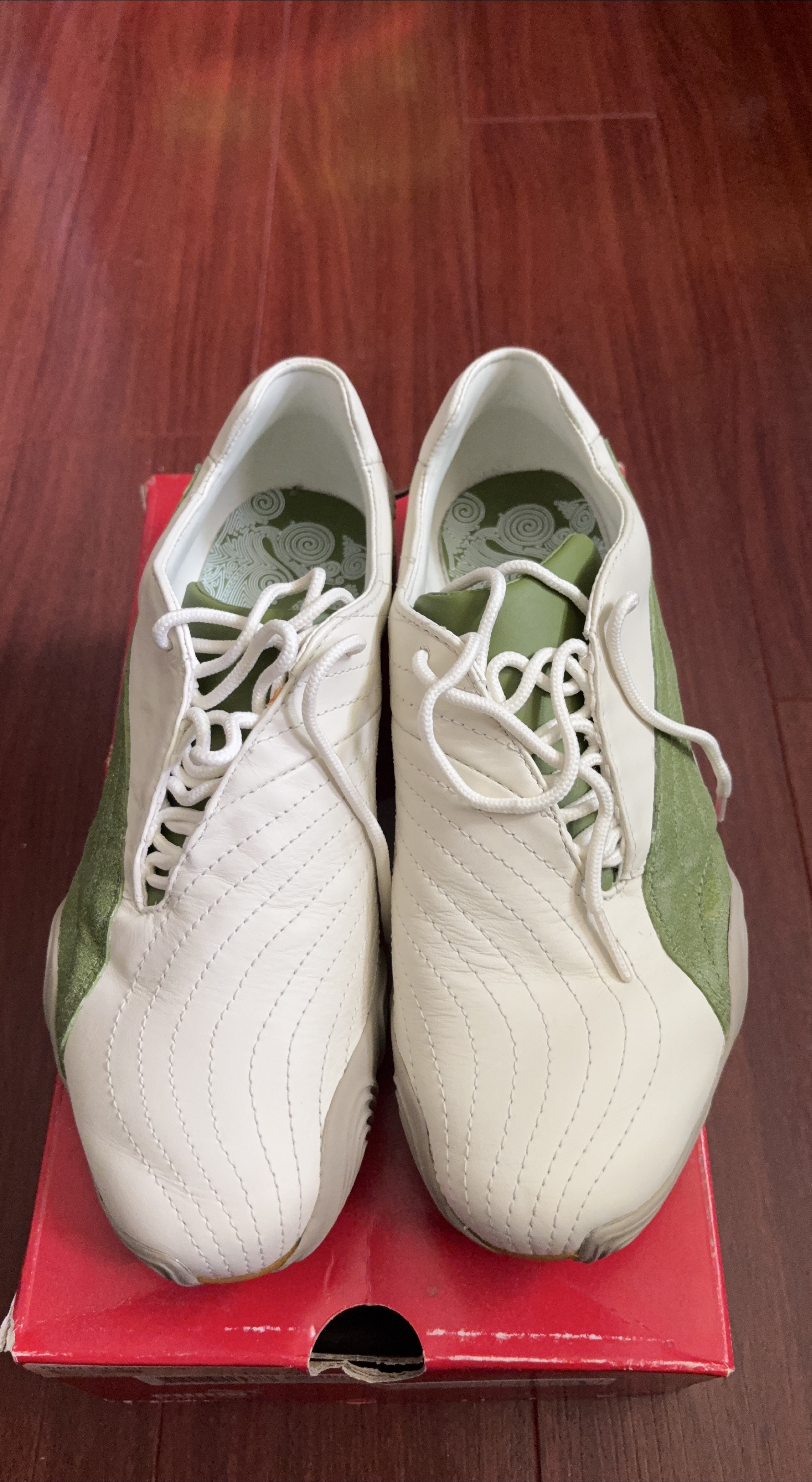 Puma White & Green Sneakers thumbnail
